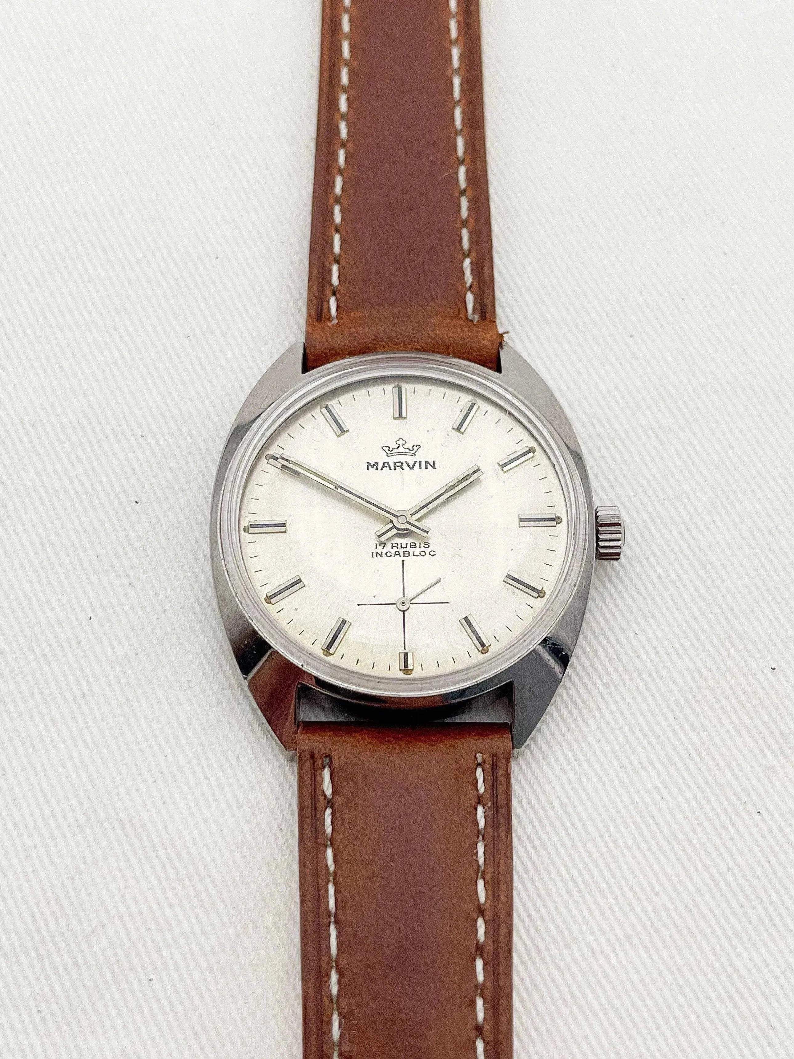 Marvin - Steel Dial Petite Seconde - 1970 - Atelier Victor Paris - Vintage Watch Shop Dubai