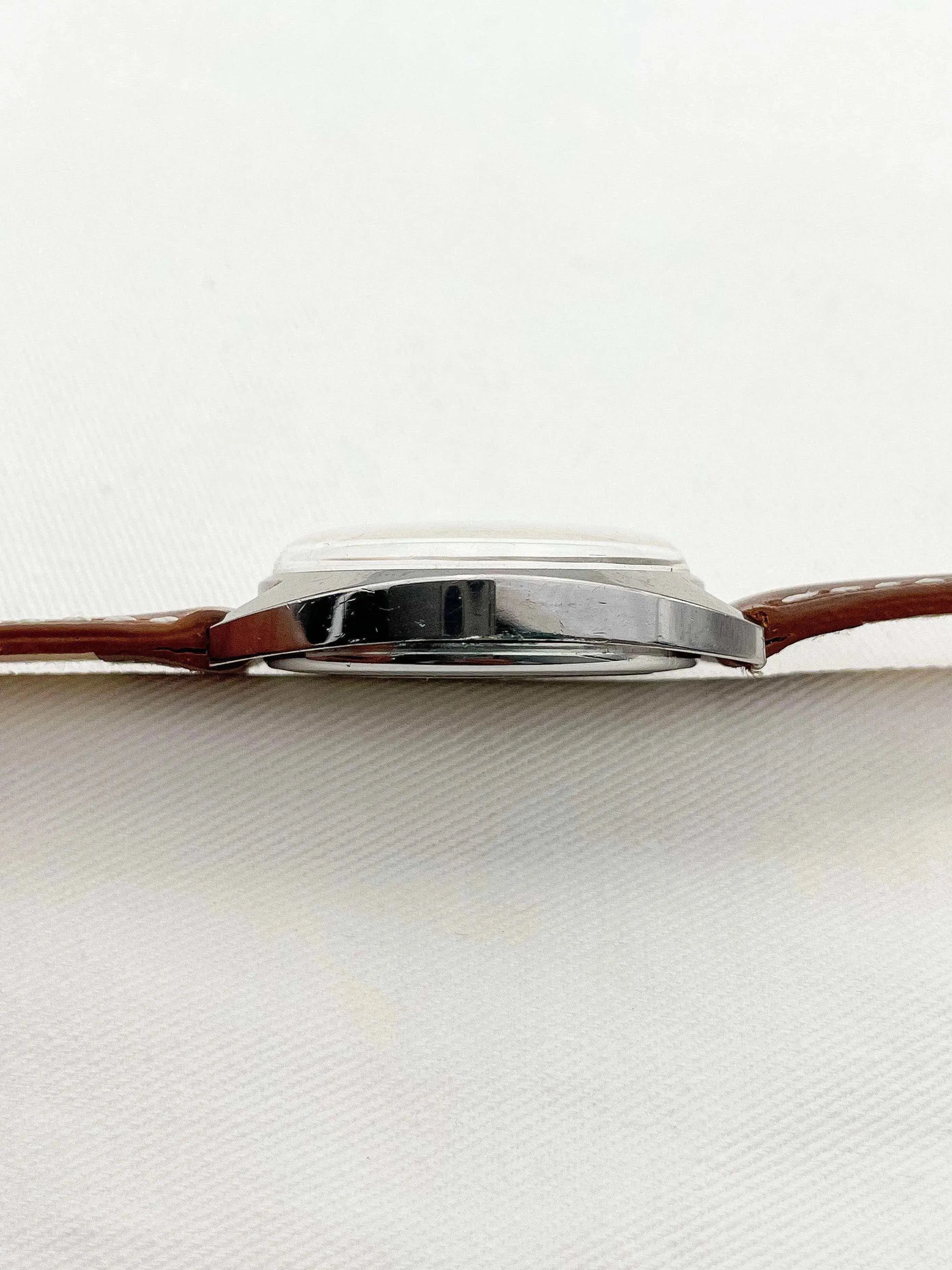 Marvin - Steel Dial Petite Seconde - 1970 - Atelier Victor Paris - Vintage Watch Shop Dubai