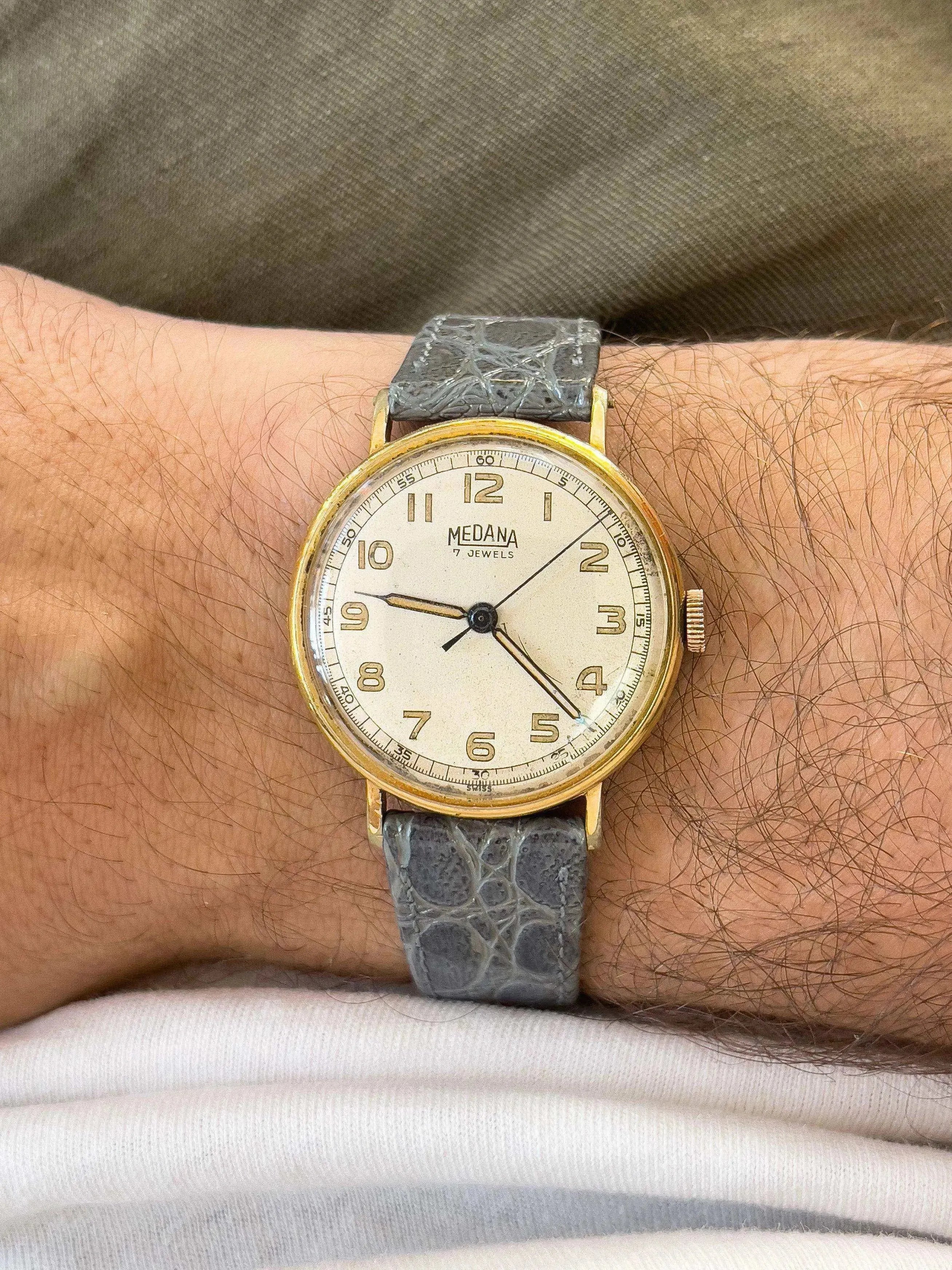 Medana - Military Dial - 1940’s - Atelier Victor Paris - Vintage Watch Shop Dubai