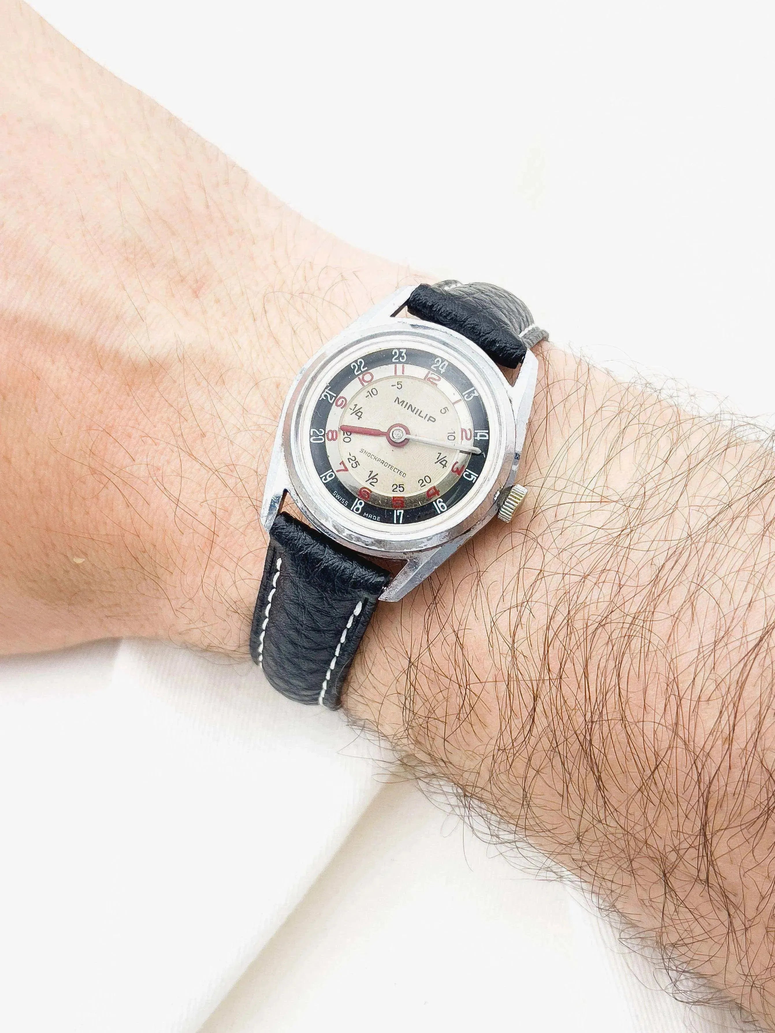 Minilip - Montre éducative Lip - 1969 - Atelier Victor Paris - Vintage Watch Shop Dubai
