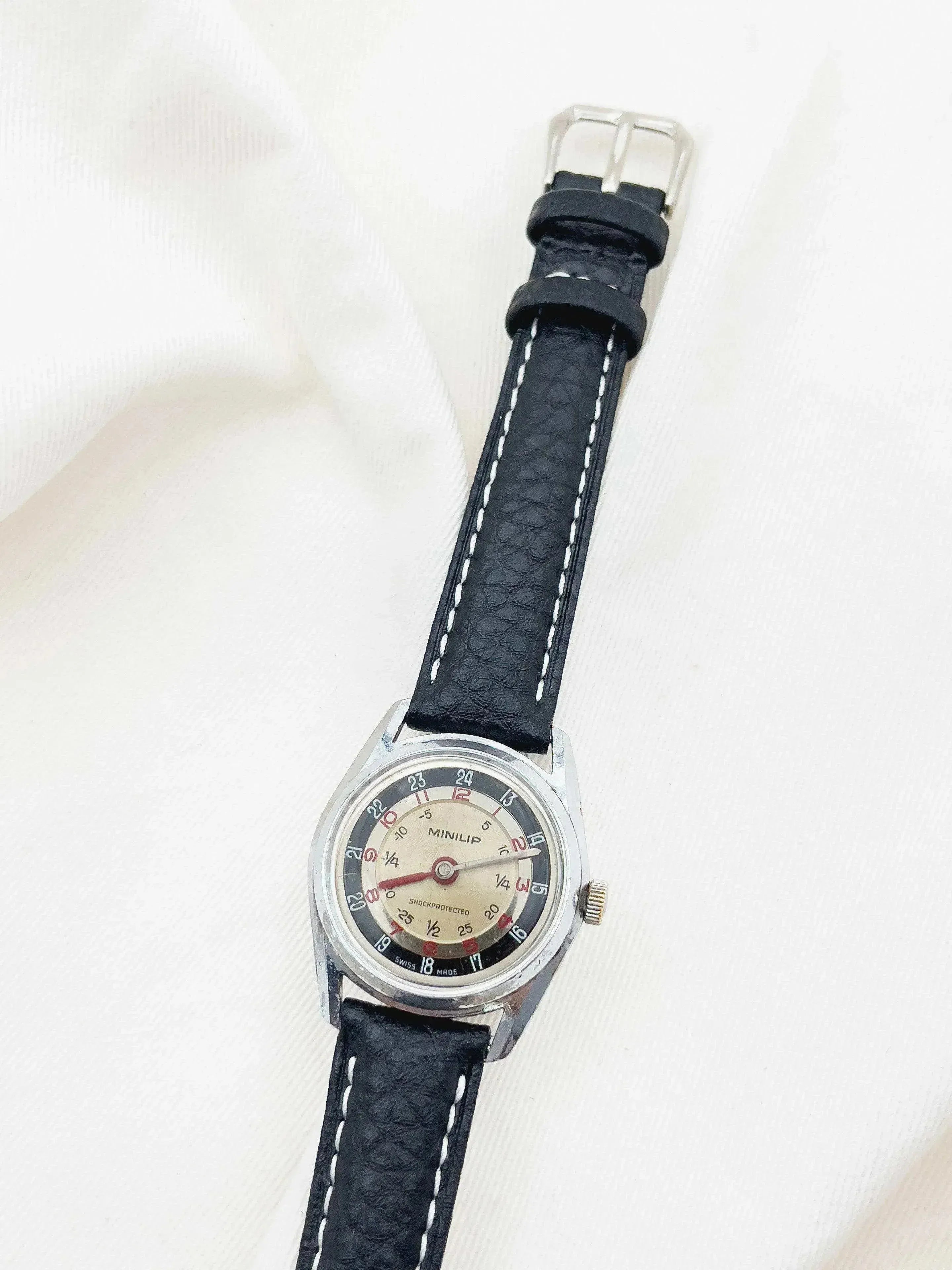 Minilip - Montre éducative Lip - 1969 - Atelier Victor - Vintage  Shop