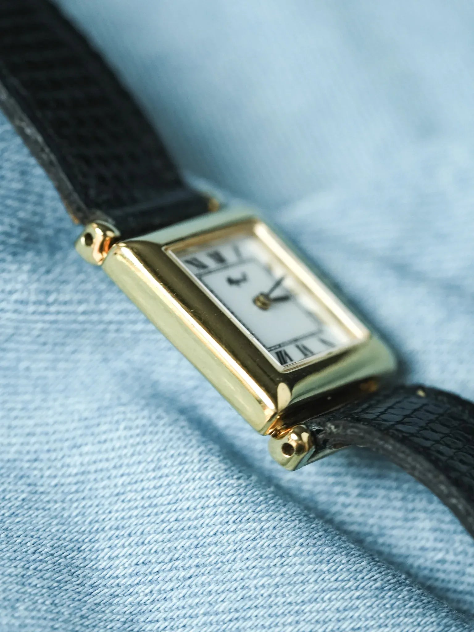 Monet - Tank Style "Obus" Chiffre Romain Quartz - 2000s - Atelier Victor