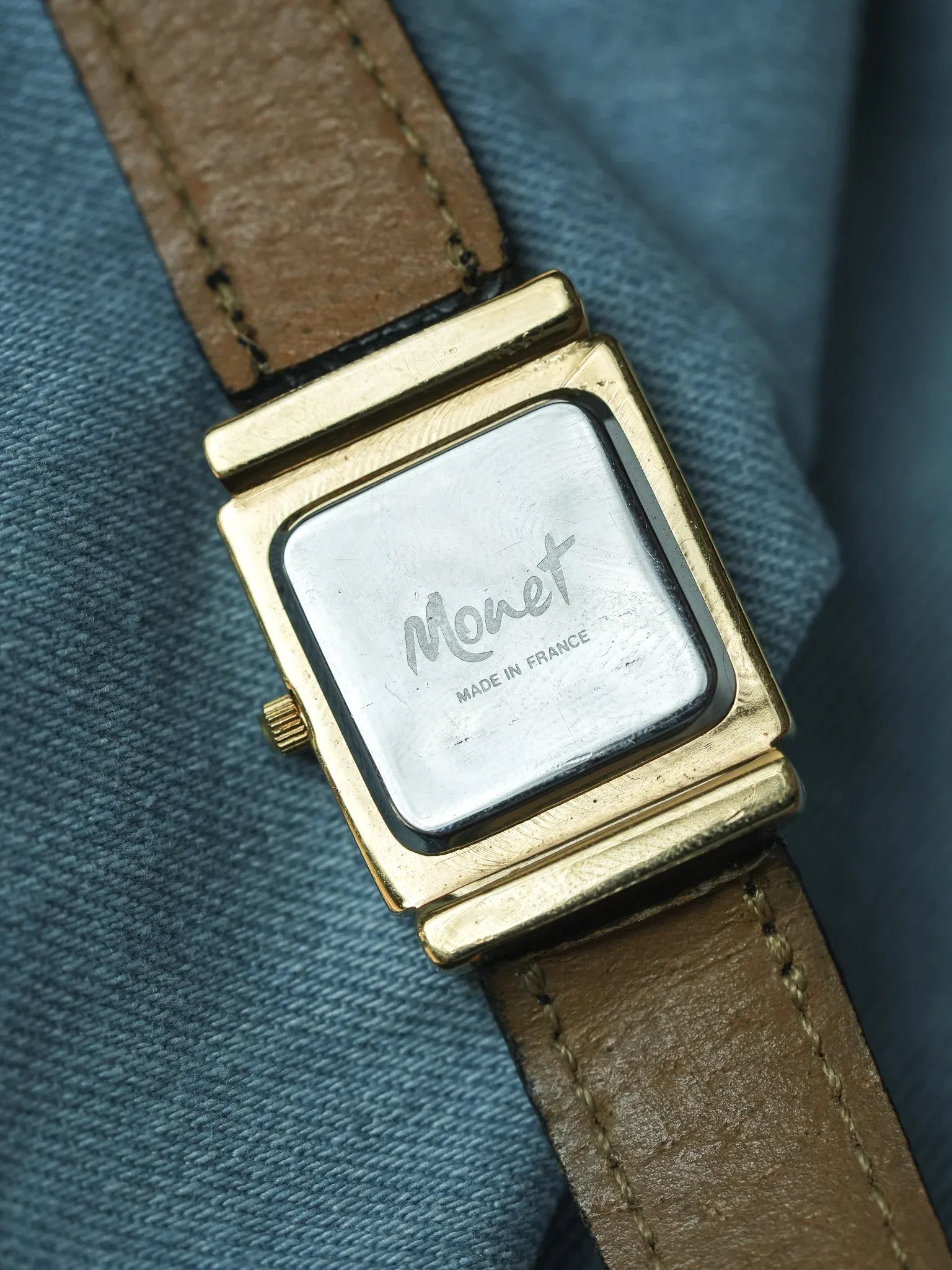 Monet - Tank Style "Obus" Chiffre Romain Quartz - 2000s - Atelier Victor - Vintage  Shop