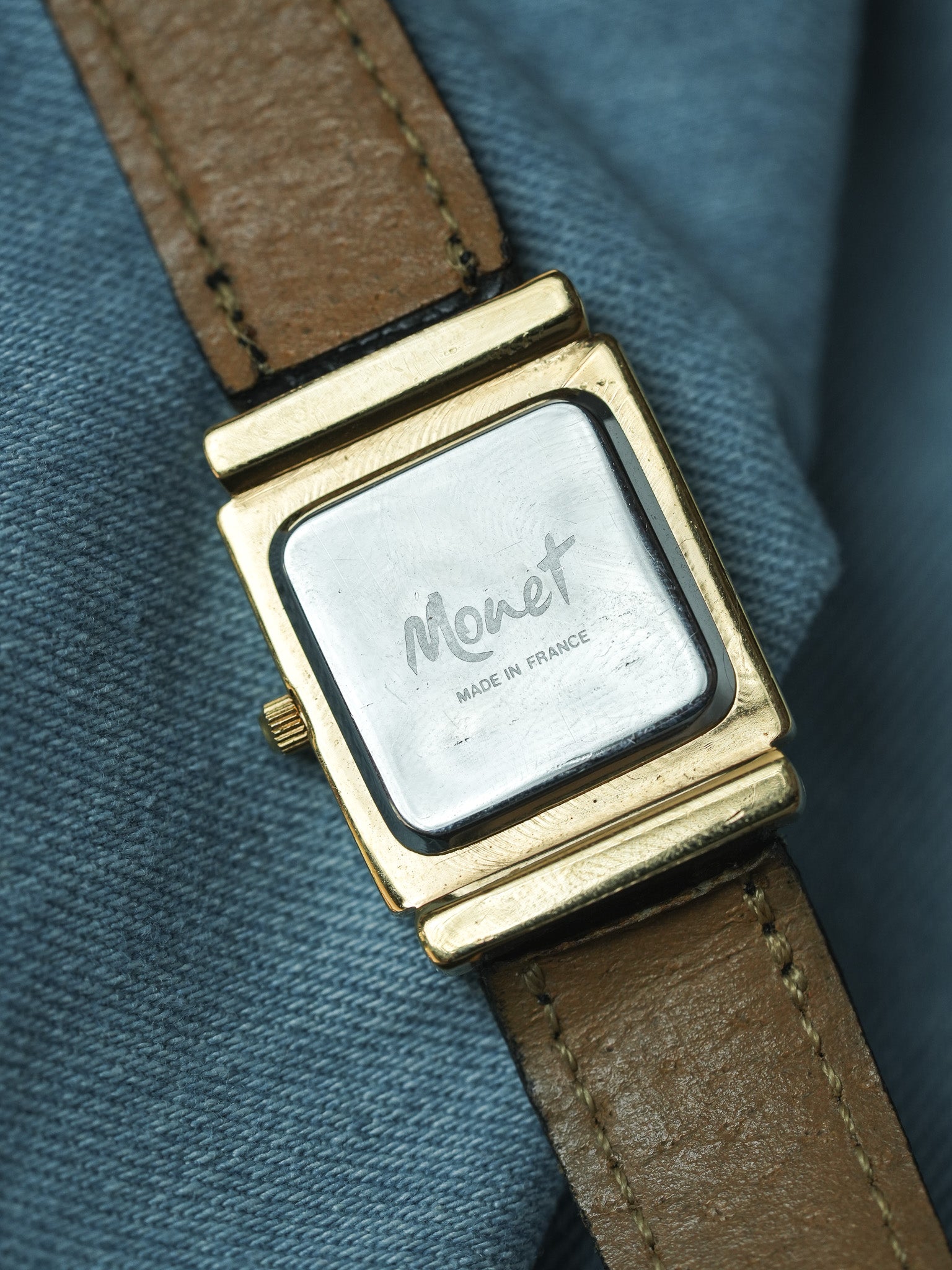 Monet - Tank Style "Obus" Chiffre Romain Quartz - 2000s - Atelier Victor - Vintage  Shop