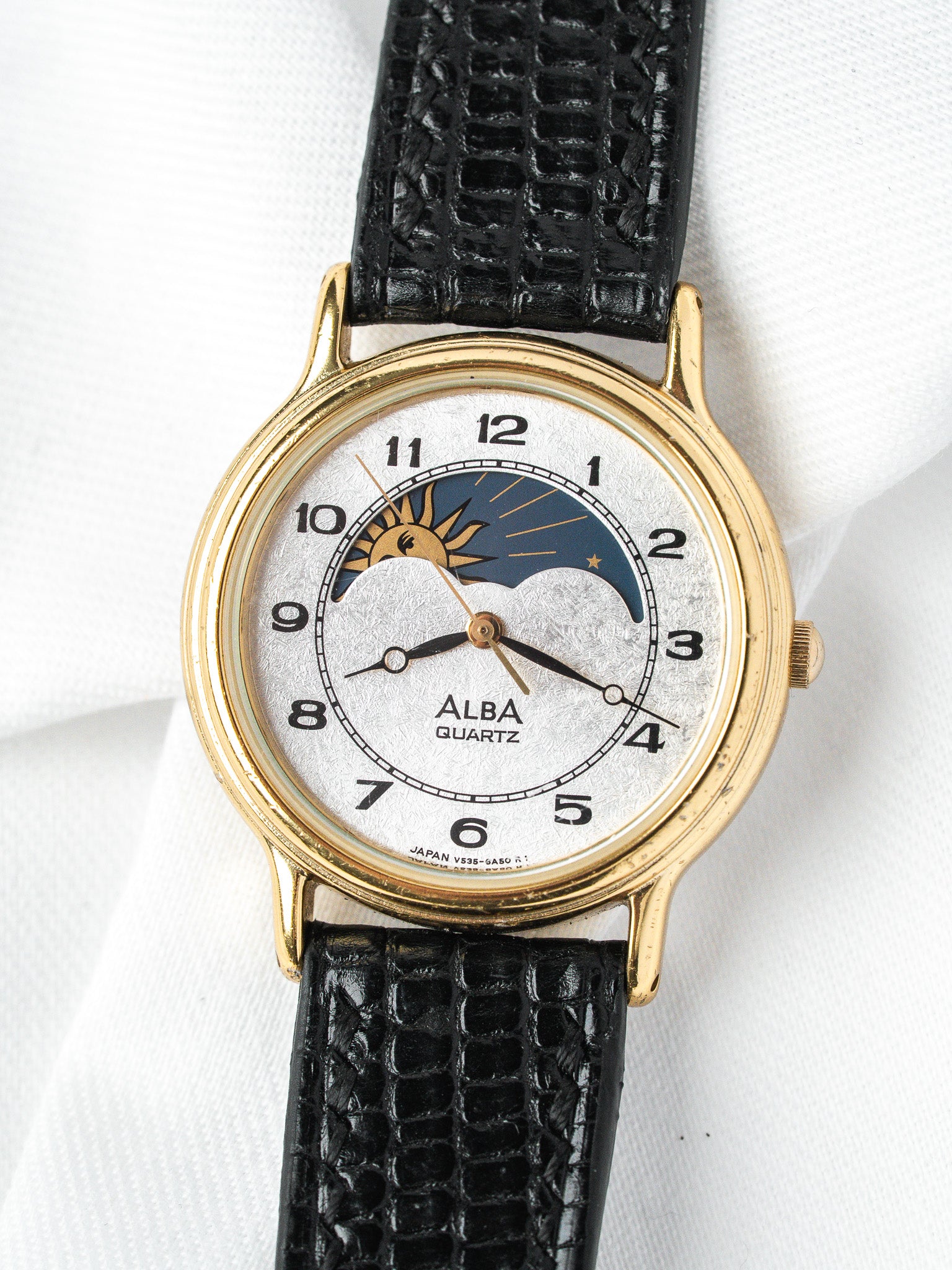Reloj Alba Soleil-Lune V535-6B10 — Esfera plateada escarchada (1989) 