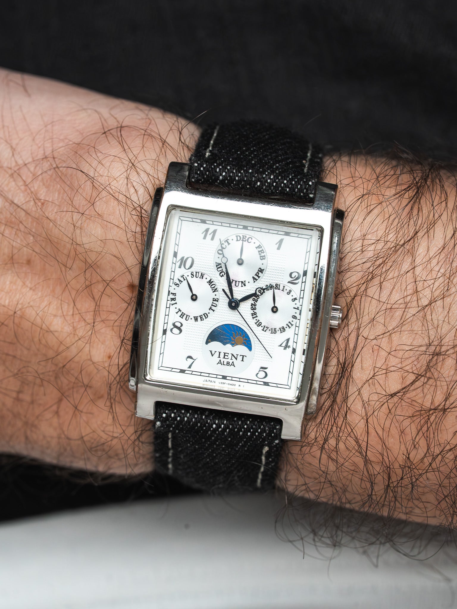 SEIKO ALBA VIENT　ダブルフェイス ヴィンテージ腕時計 Vintage Alba Vient (Seiko) — Triple Calendar Moon Phase Steel