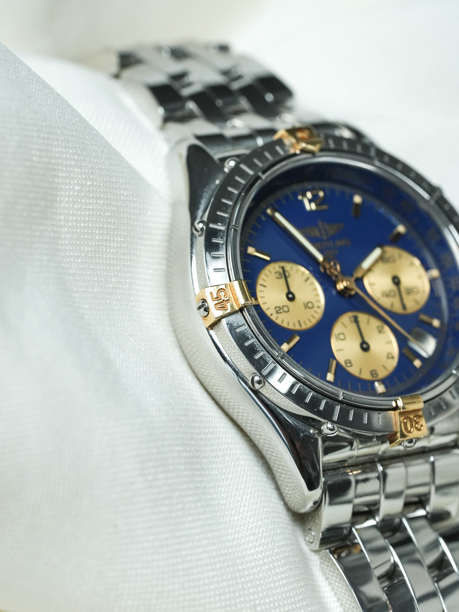 Montre Breitling Cockpit B30012 - Chronographe Cadran Bleu (Année 2000s) - Atelier Victor