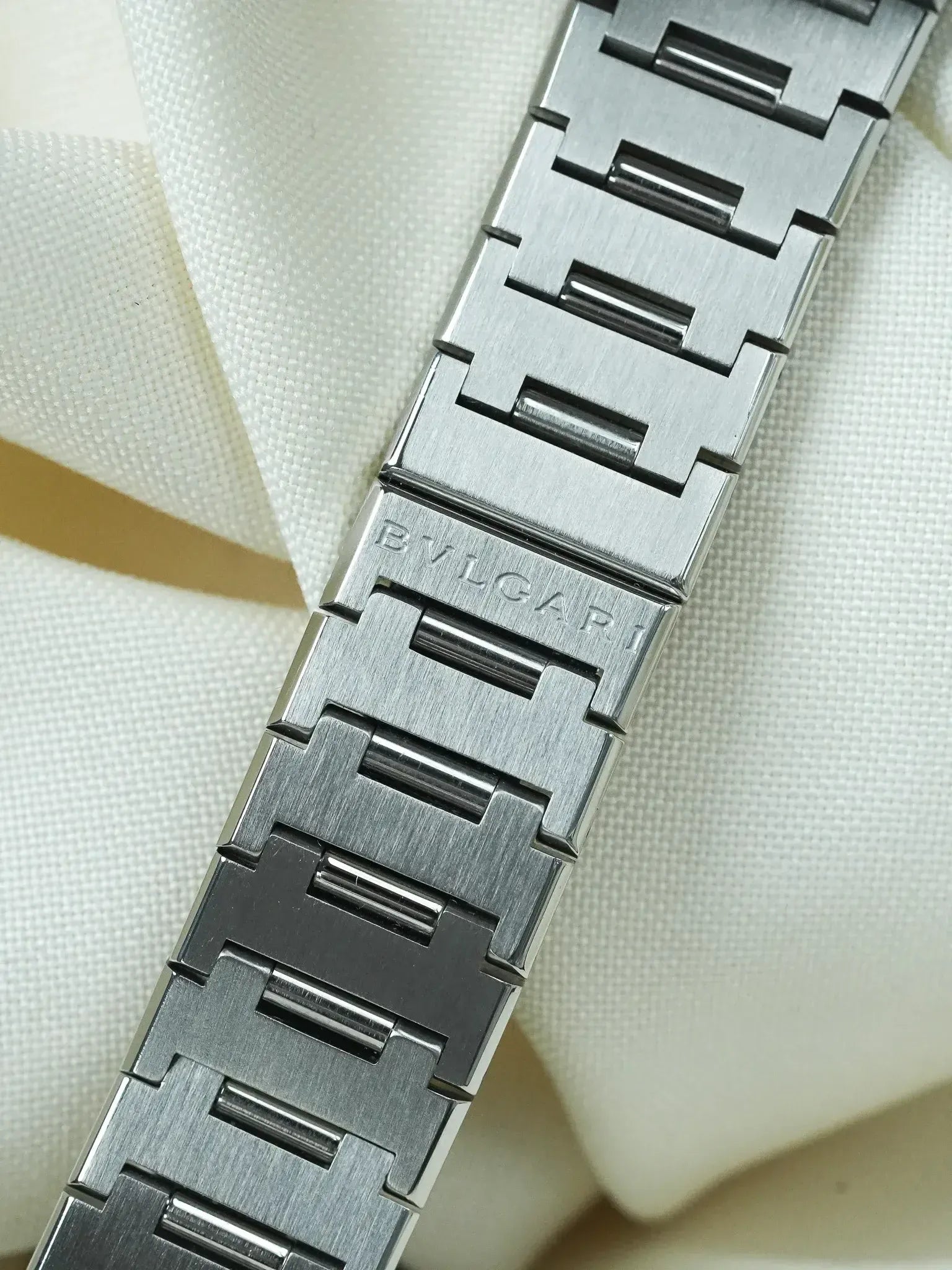 Montre Bvlgari Diagono BB33SS Acier (Années 2000) – Automatique & Cadran Noir - Atelier Victor