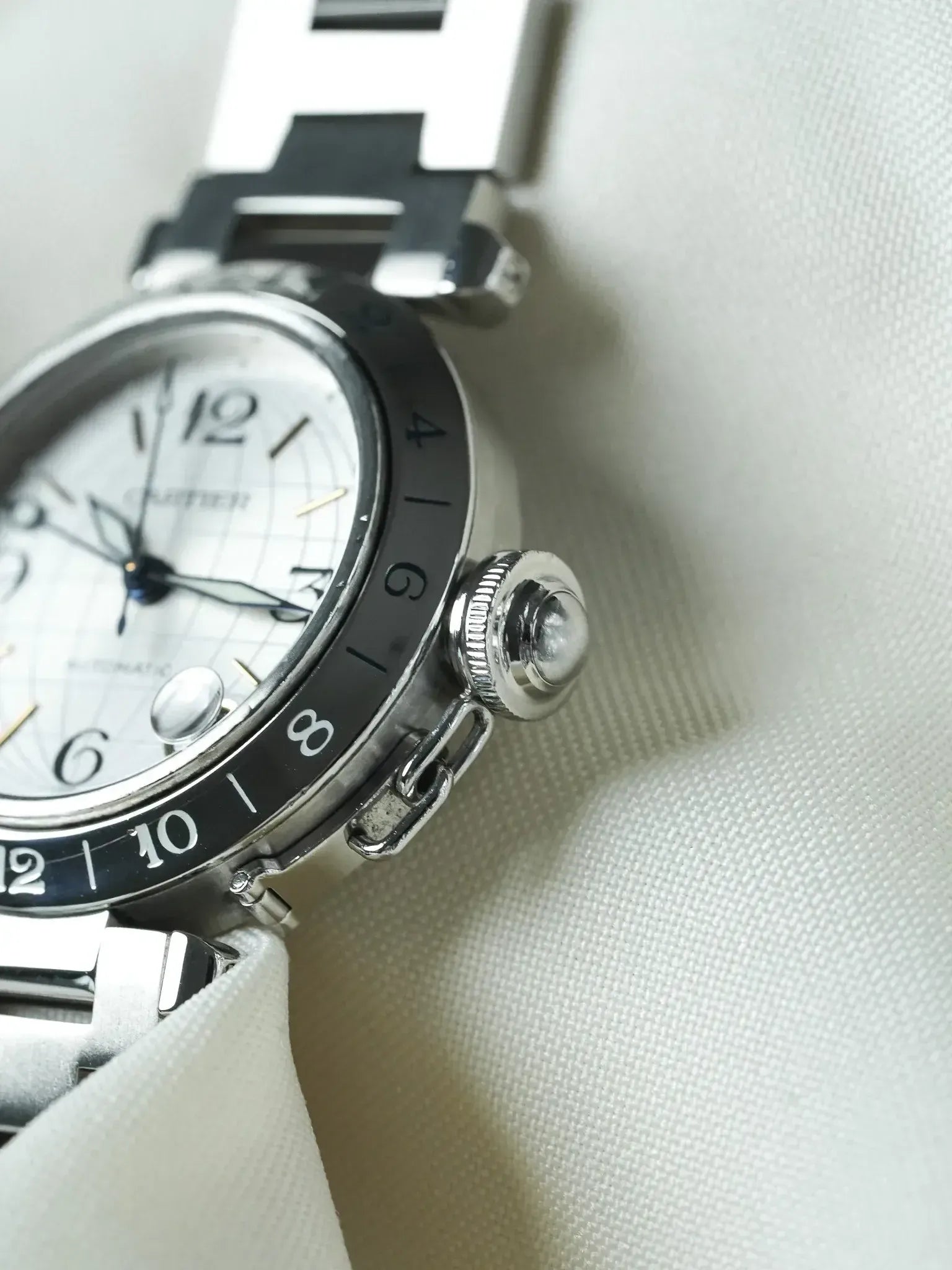 Cartier - Pasha GMT 35mm Cadran Argent Top condition - 2000s - Atelier Victor