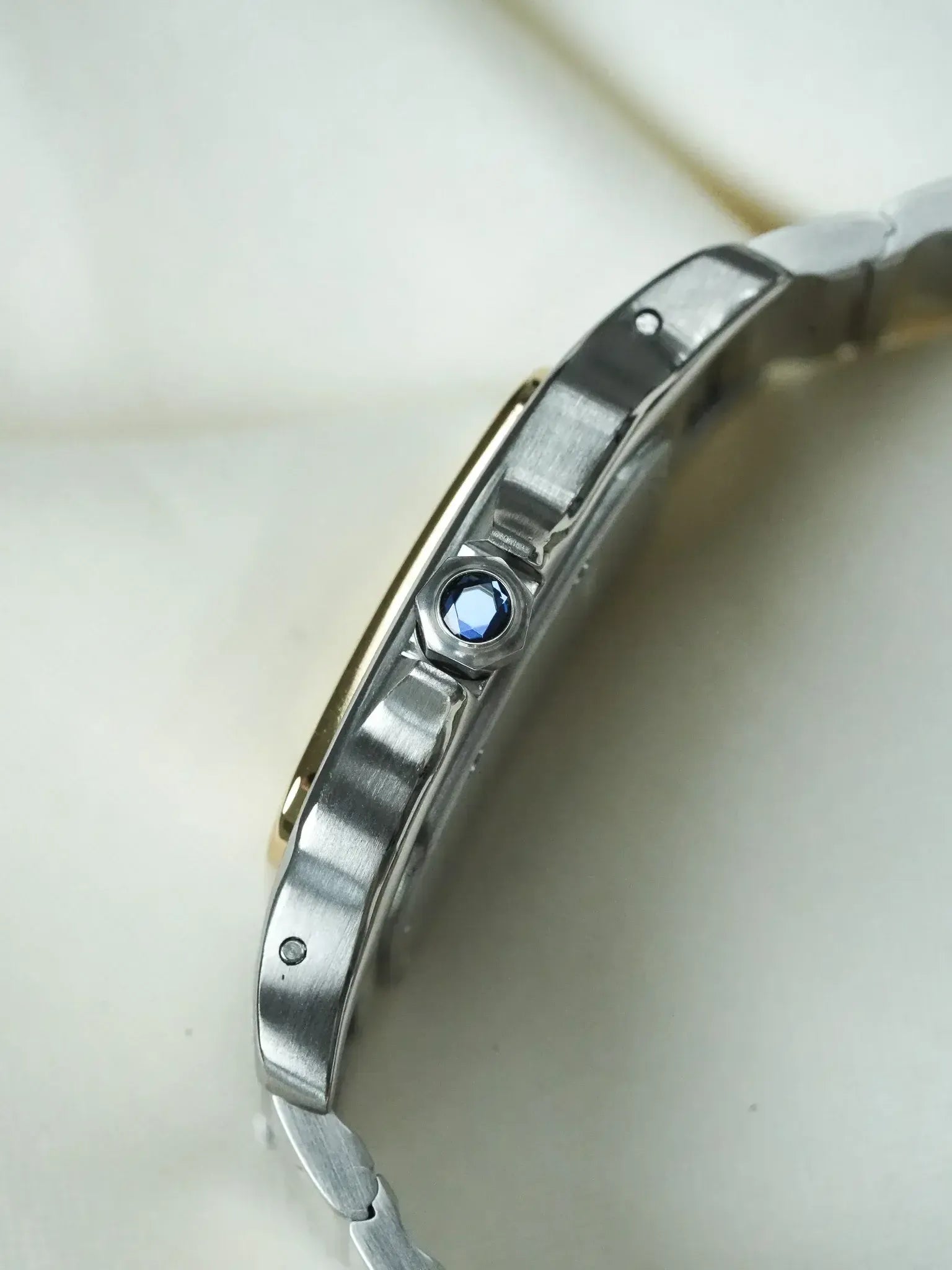 Часы Cartier Santos Galbée 187901 — сталь и 18-каратное золото 29