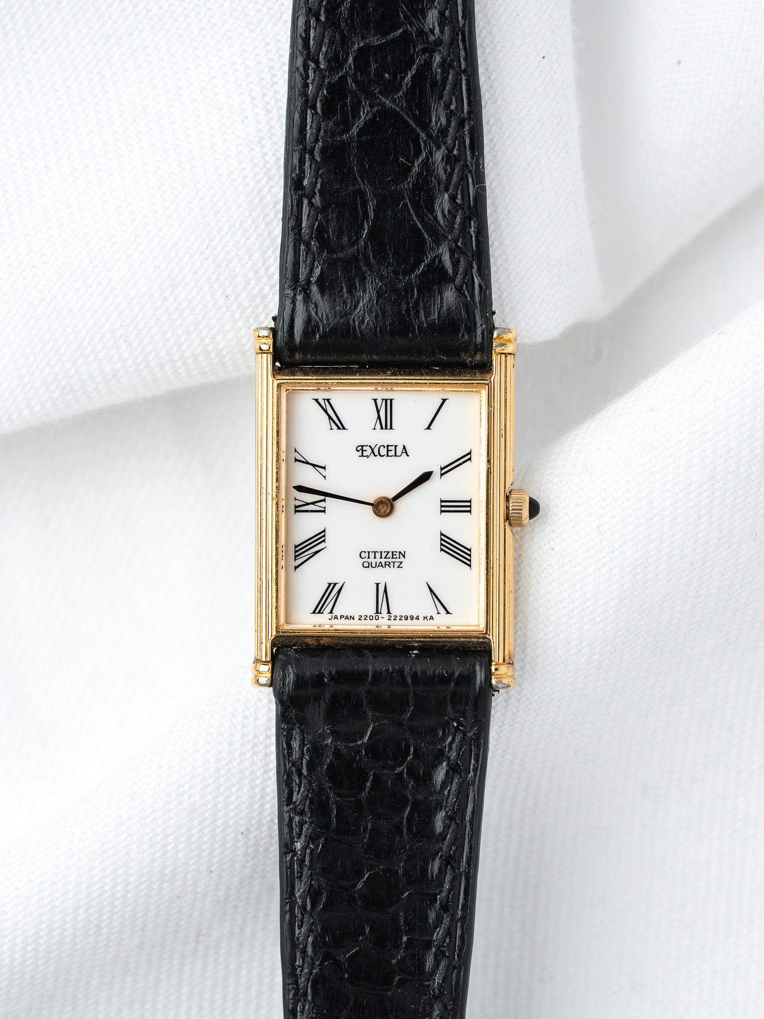 vintage citizen レクタンギュラー tank 80s ローマ数字 Vintage Citizen Gold-Plated Rectangular Watch — White Dial (1982