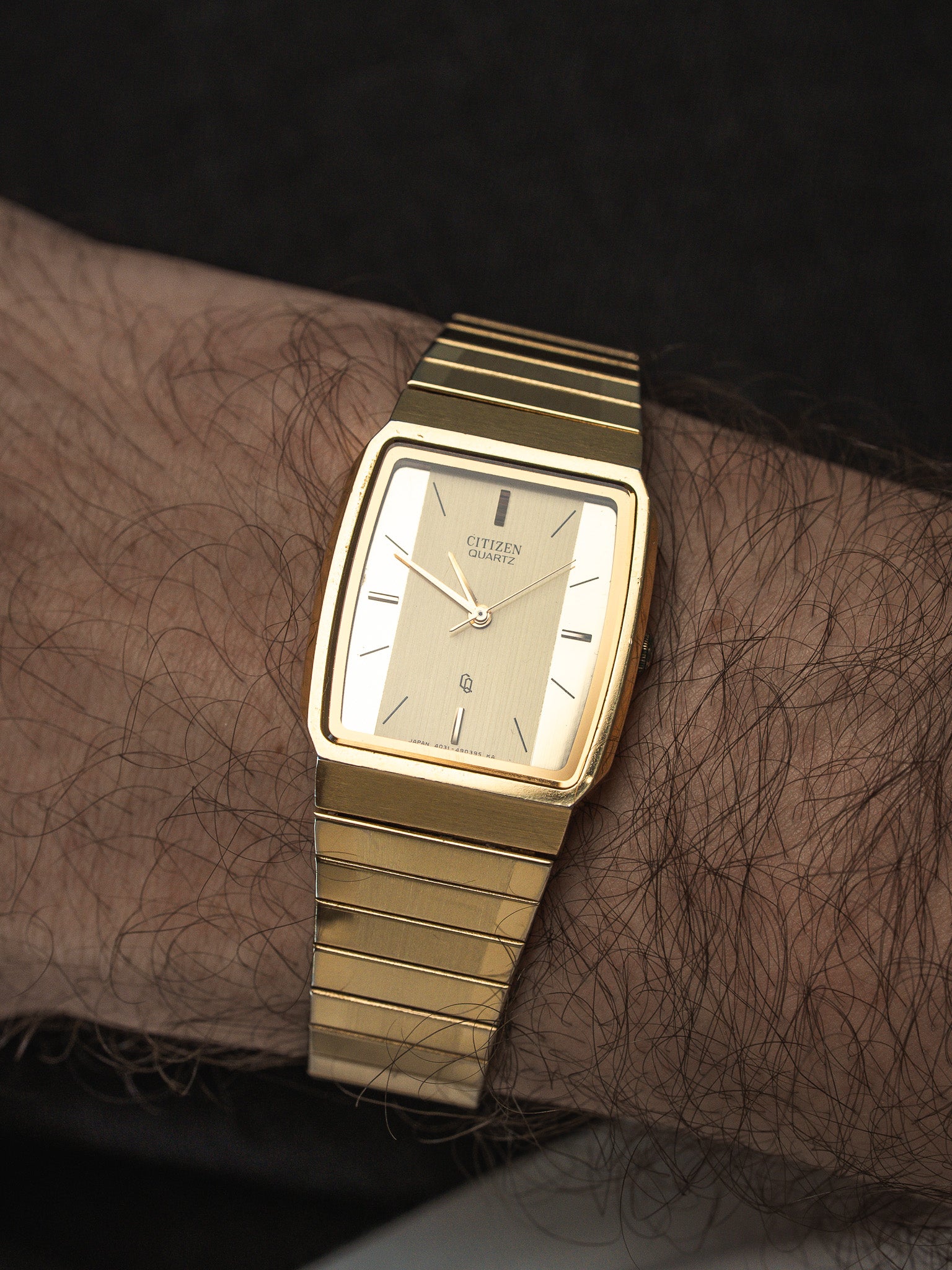 Orologio Citizen al quarzo placcato oro — quadrante bicolore dorato (1986) 