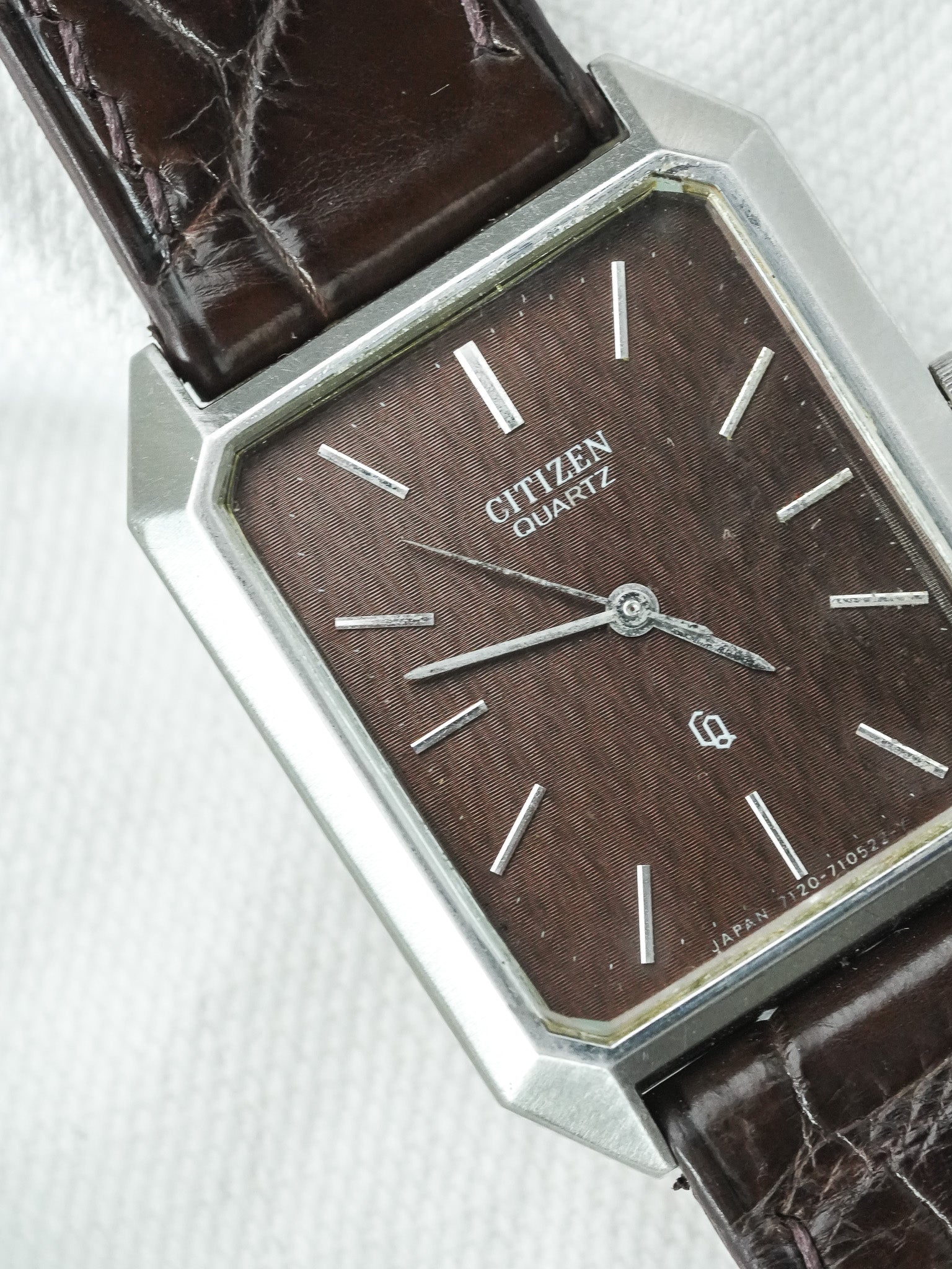 CITIZEN クオーツ掛時計 スクエア型 約30cm 名糖牛乳　レトロ Vintage Seiko 7321-5820 Fluted Pre-Owned Watch | Vintage 1985