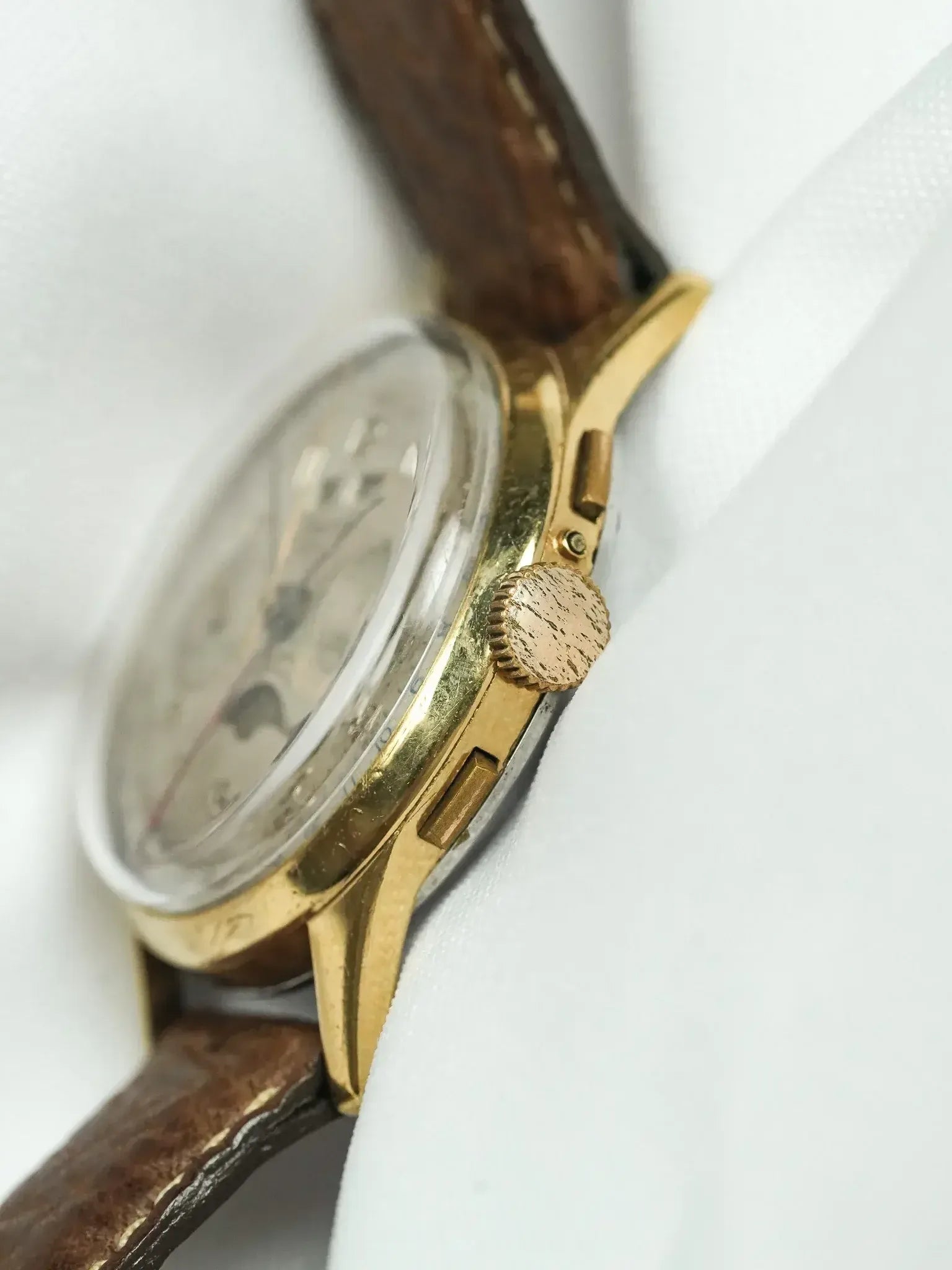 Montre Dreffa Genève Chronographe Phases de Lune Vintage - Plaqué Or 37mm (Années 1950) - Atelier Victor