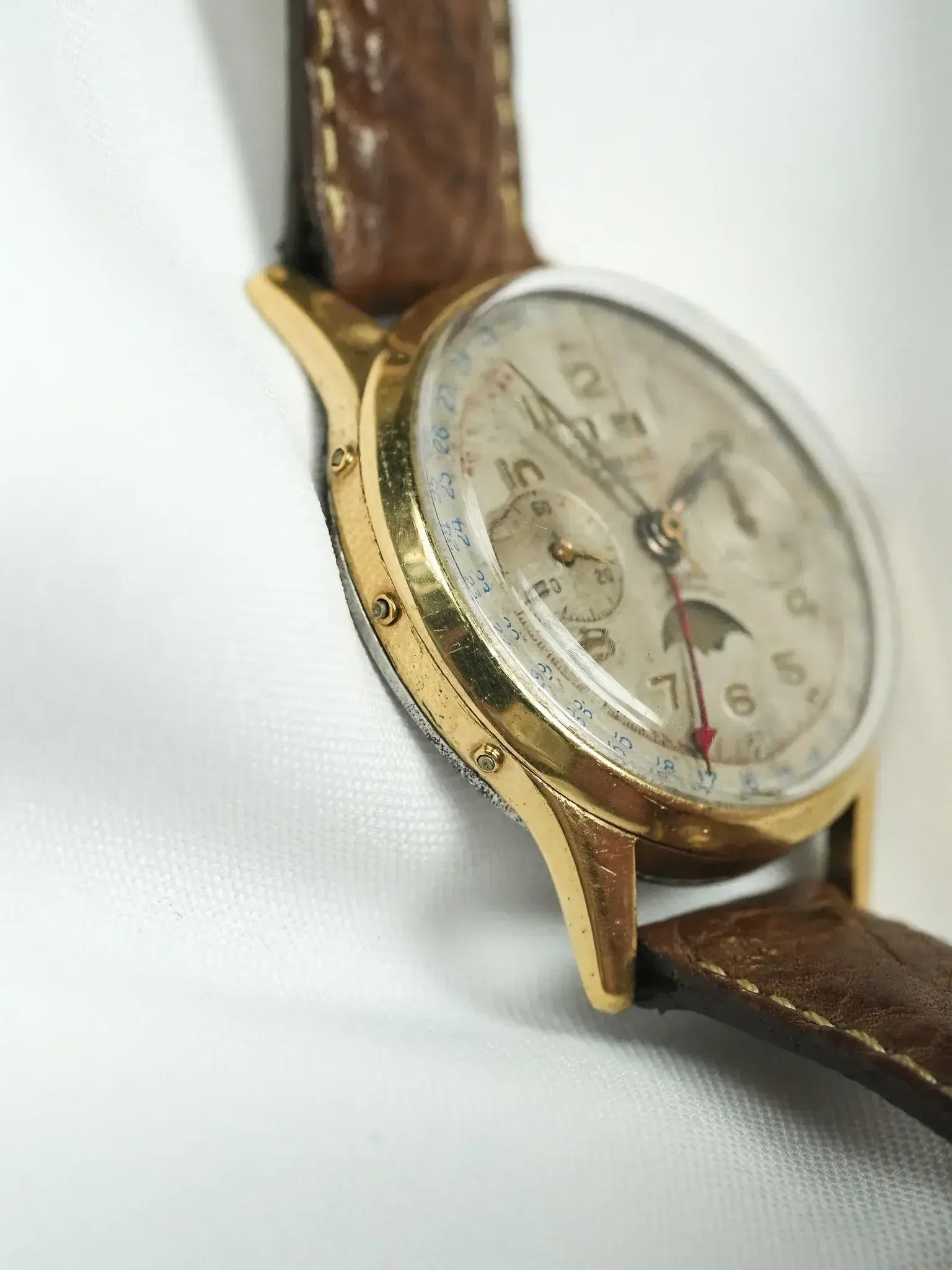 Montre Dreffa Genève Chronographe Phases de Lune Vintage - Plaqué Or 37mm (Années 1950) - Atelier Victor