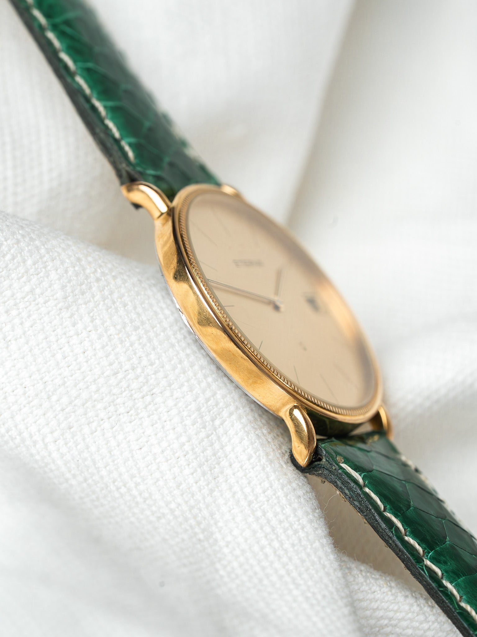 Montre Eterna Vintage - Plaqué or guilloché (Années 1990) - Atelier Victor