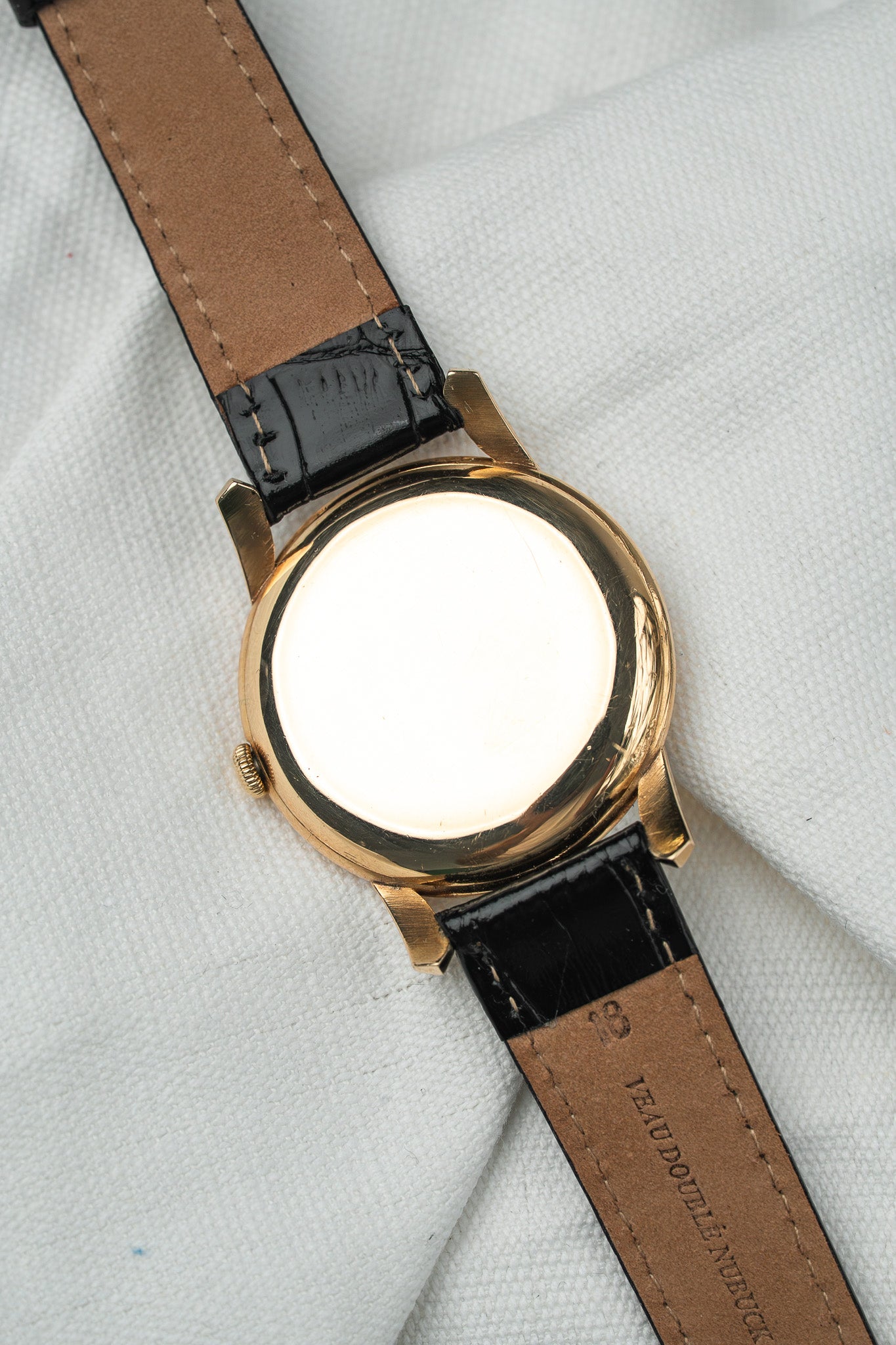 Montre IWC Schaffhausen Calatrava Vintage - Or Jaune 18k 36mm (1946-1948) - Atelier Victor