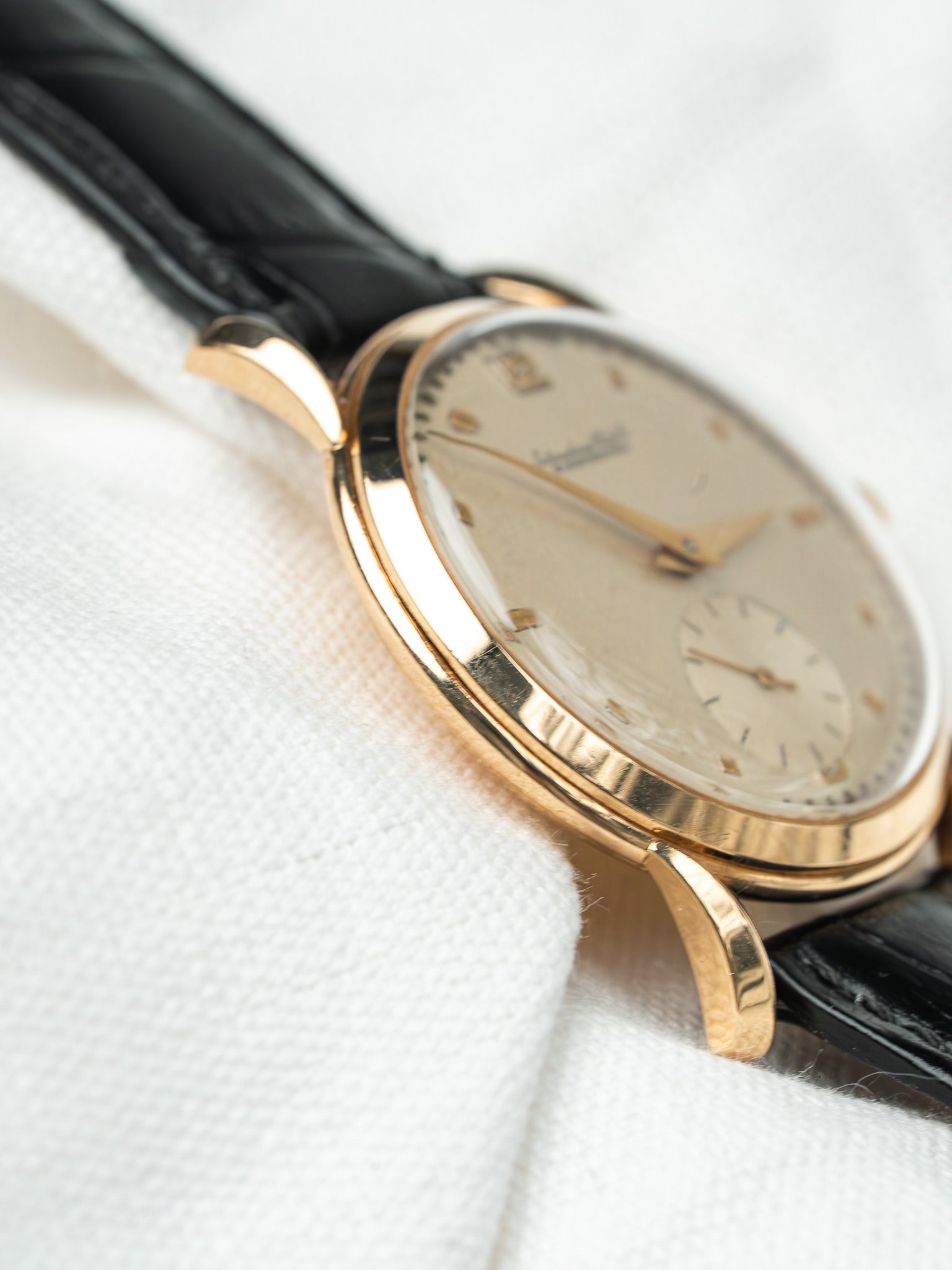 Montre IWC Schaffhausen Calatrava Vintage - Or Jaune 18k 36mm (1946-1948) - Atelier Victor