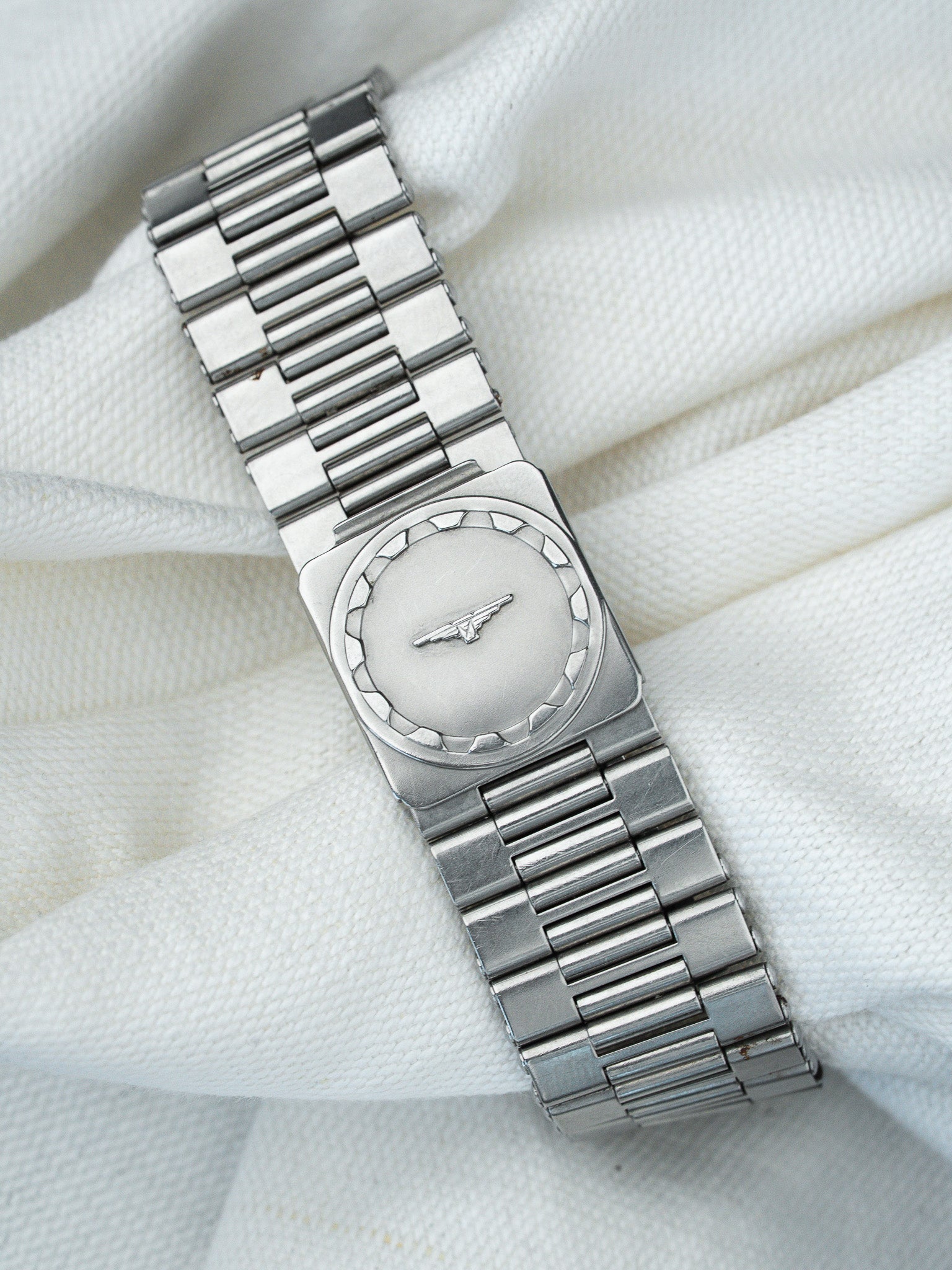 Montre Longines Conquest Vintage - Acier Li-Quartz Trotteuse Rouge (1980) - Atelier Victor