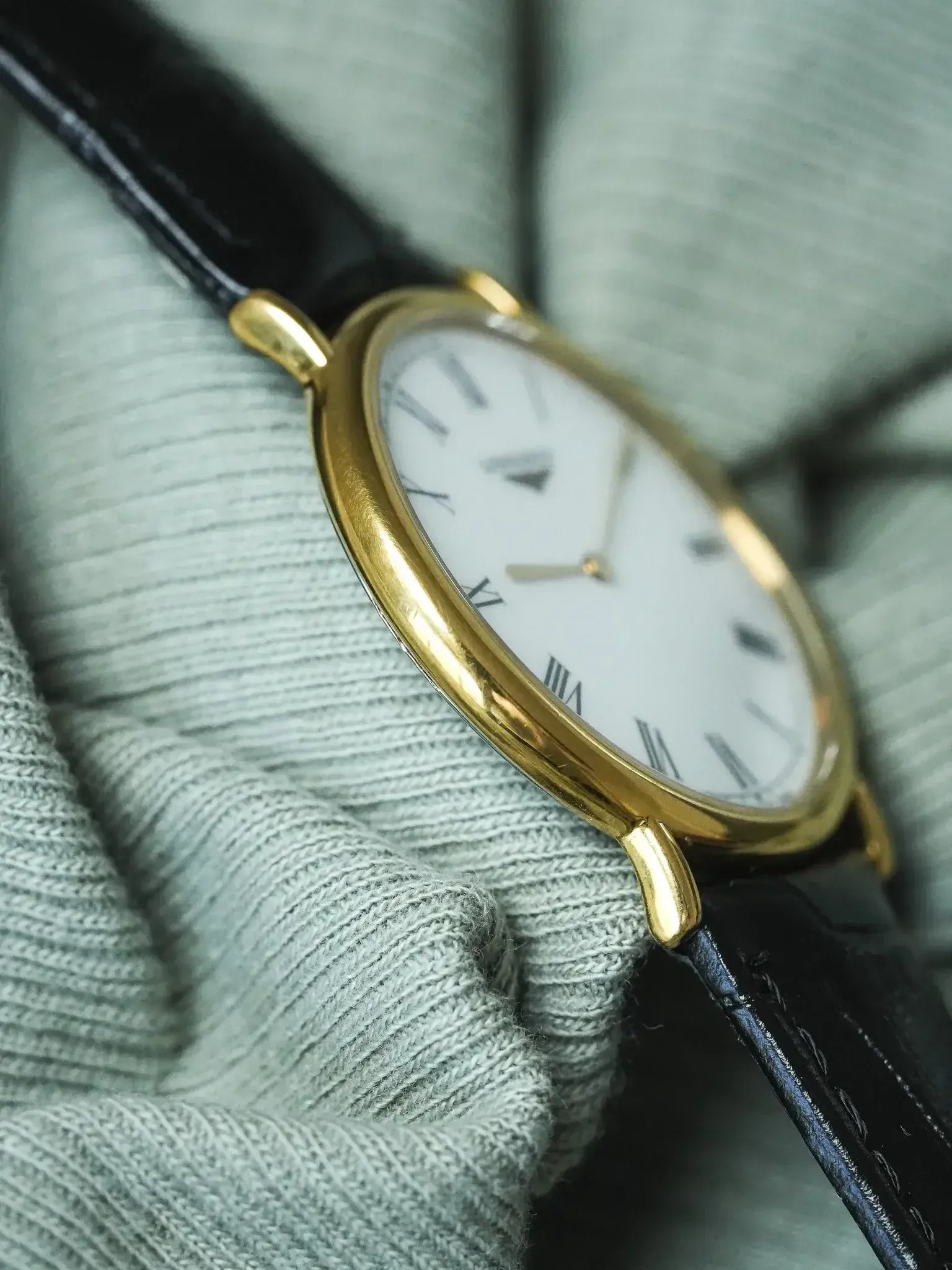 Montre Longines Vintage (1990s) - La Grande Classique Extra plate Or Cadran blanc romain - Atelier Victor