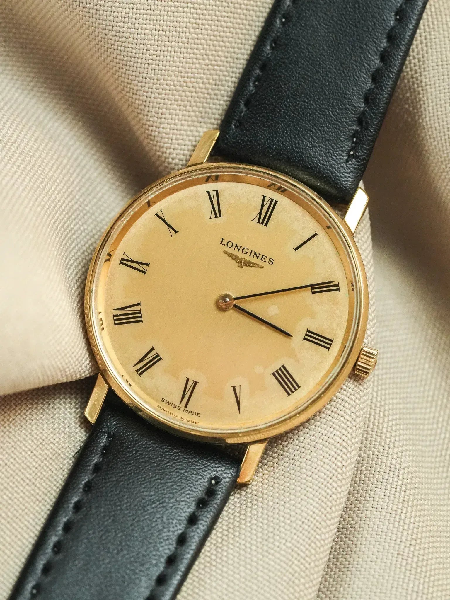 Montre Longines Vintage - 34mm Plaqué Or Chiffres Romains (1978) - Atelier Victor