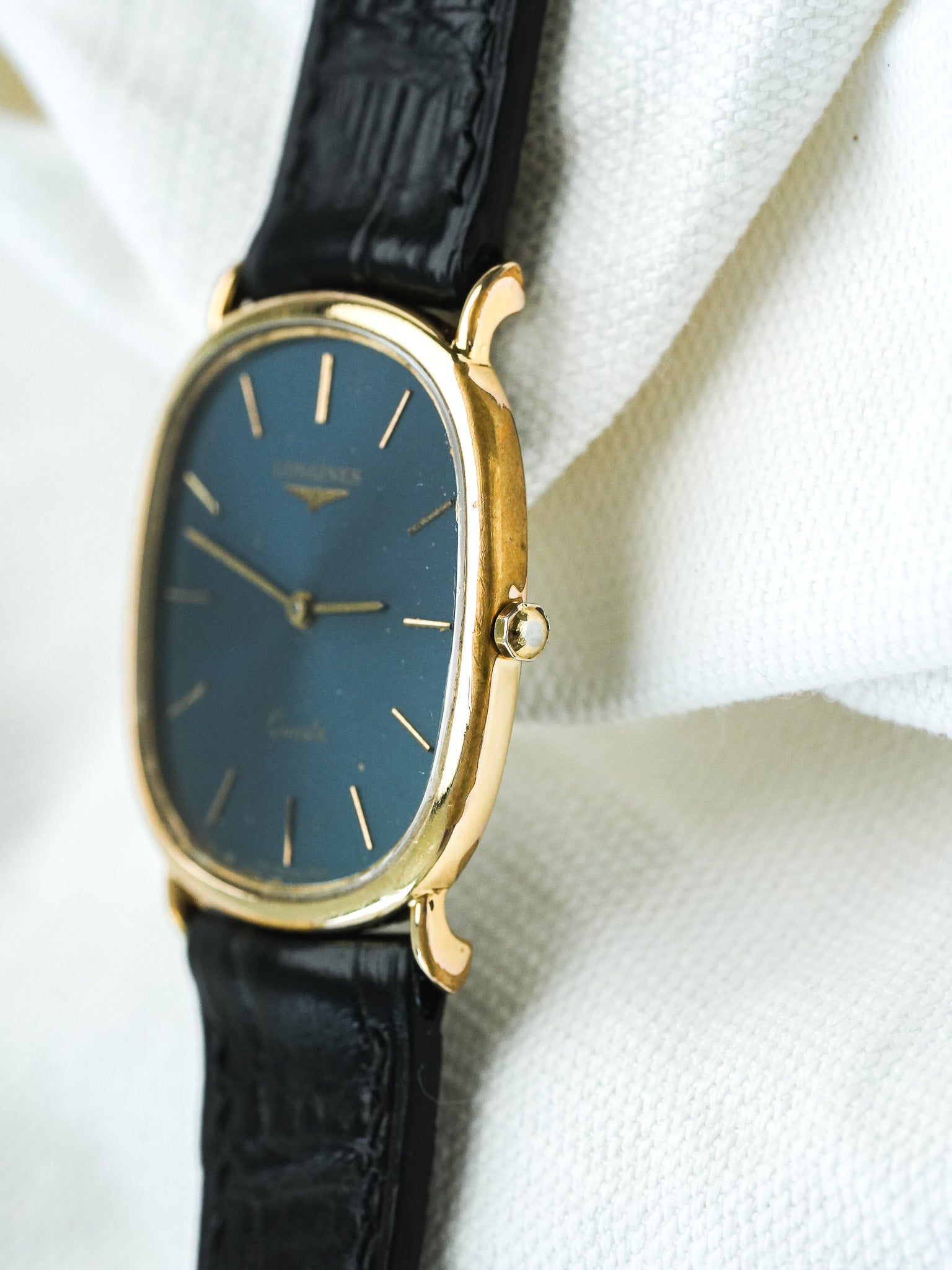 Montre Longines Vintage - Ellipse Bleu nuit patiné (1980) - Atelier Victor