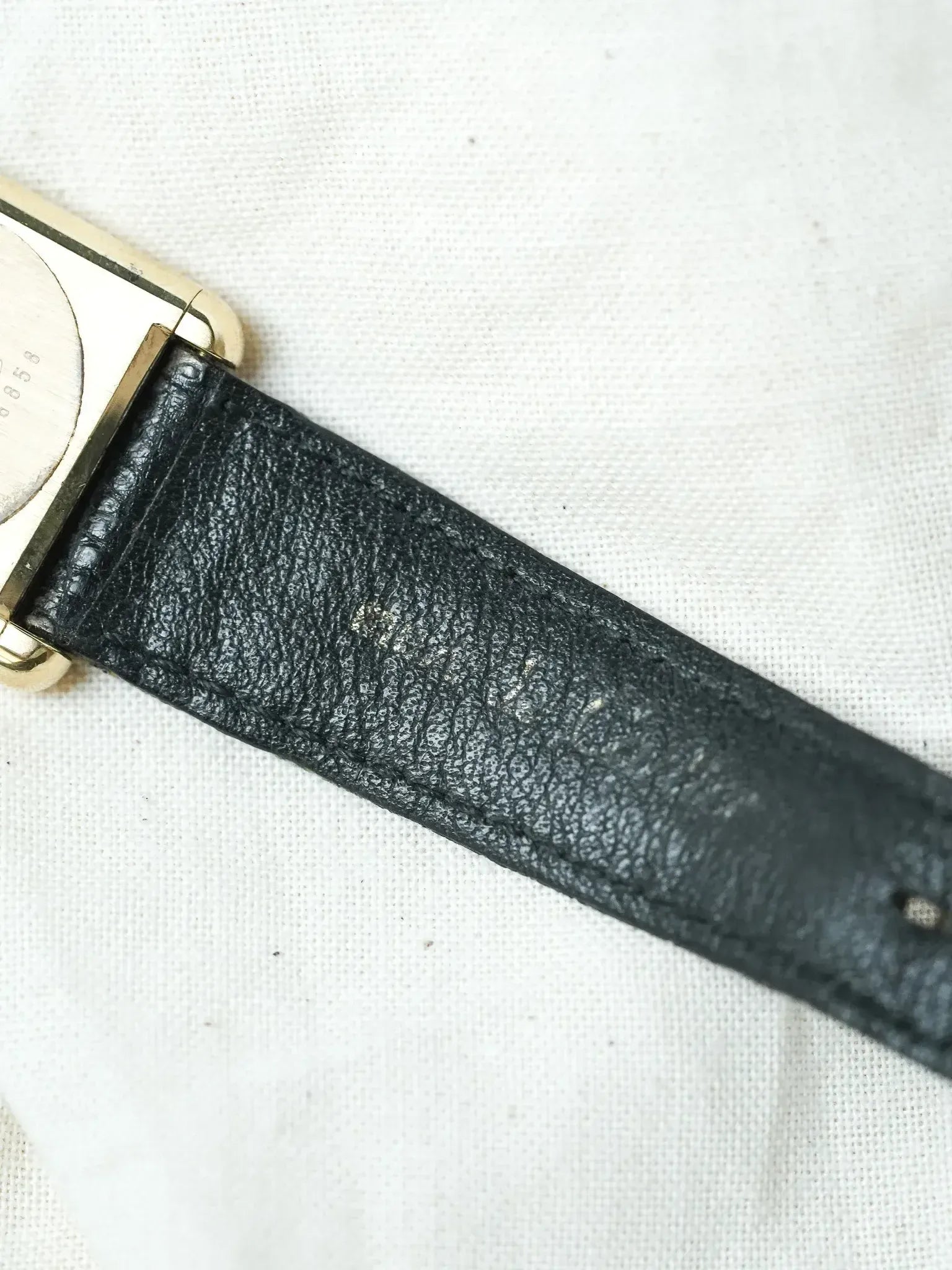 Montre Must de Cartier Tank Vintage - Vermeil Cadran Noir (Années 1980) - Atelier Victor