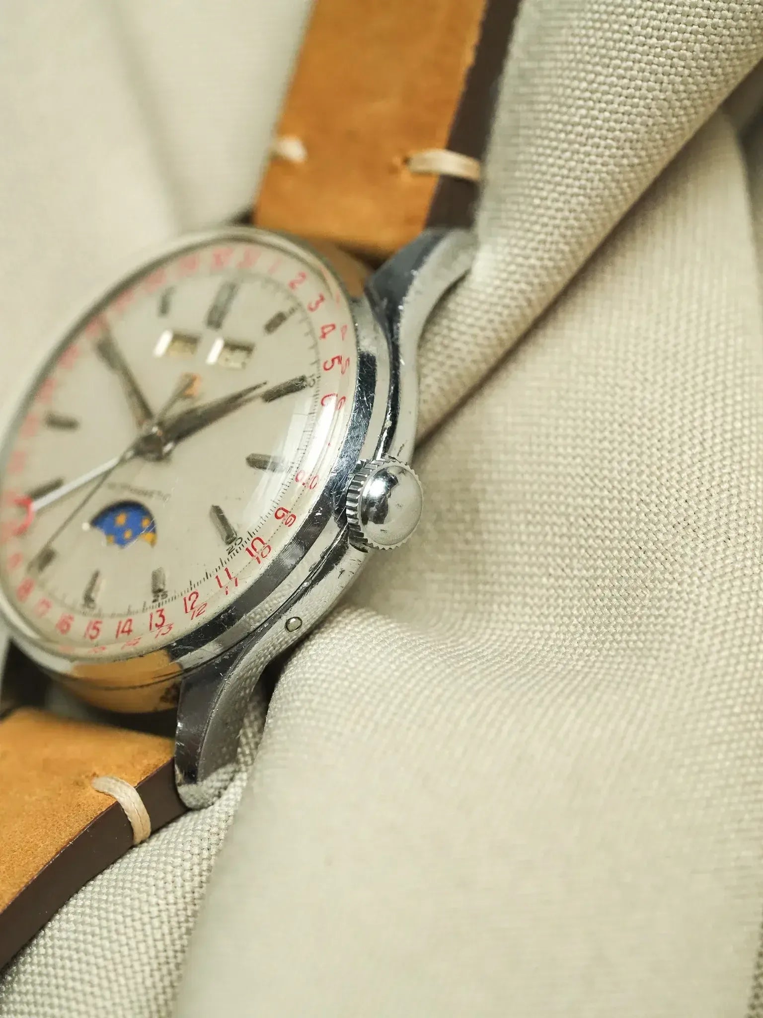 Montre Nobellux Triple Calendar Phase de Lune Vintage - 35mm Valjoux 90 (1950) - Atelier Victor