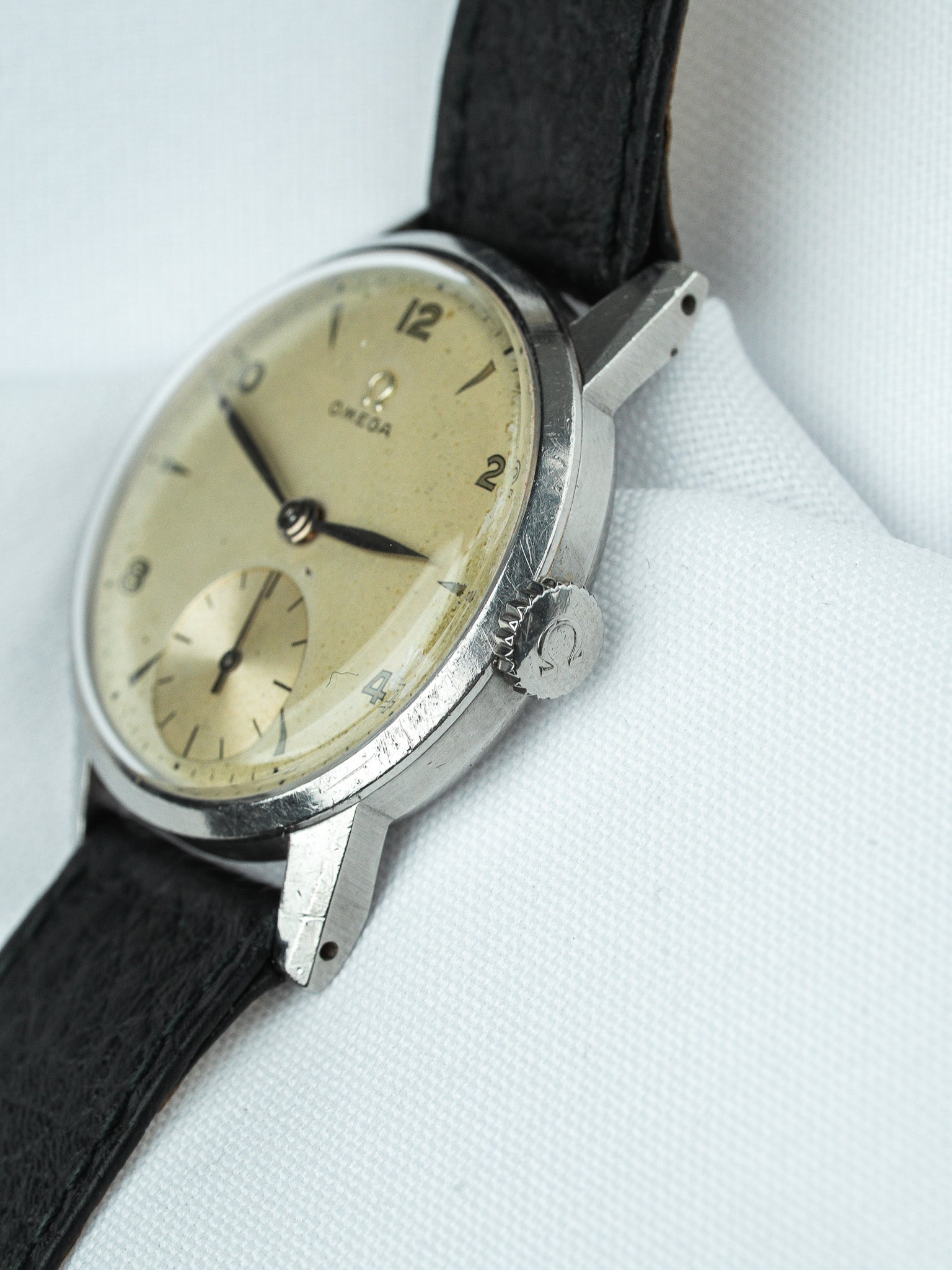 Omega 2495 Steel 33.5mm Watch | Vintage 1947