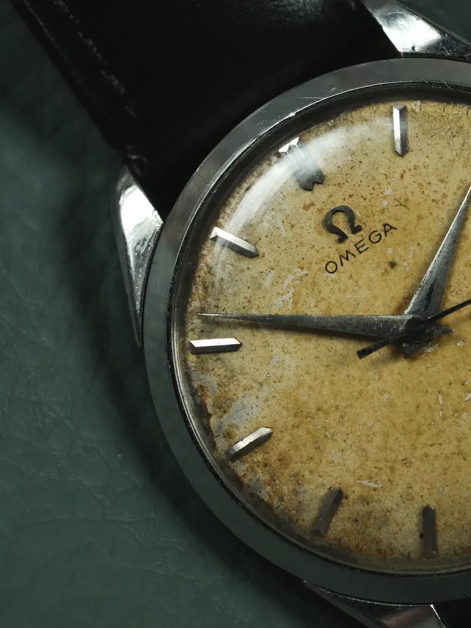 Montre Omega 2910-5 Vintage - 34mm Acier Patine (1958) - Atelier Victor