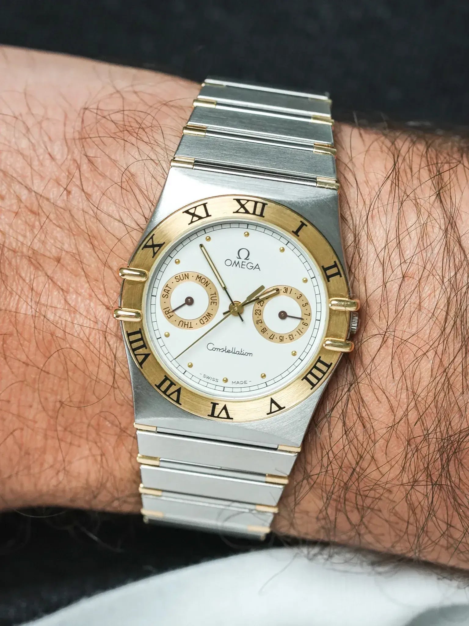 Omega Watch Constellation Day-Date (1991) – Steel & 18k Gold (Like New) 