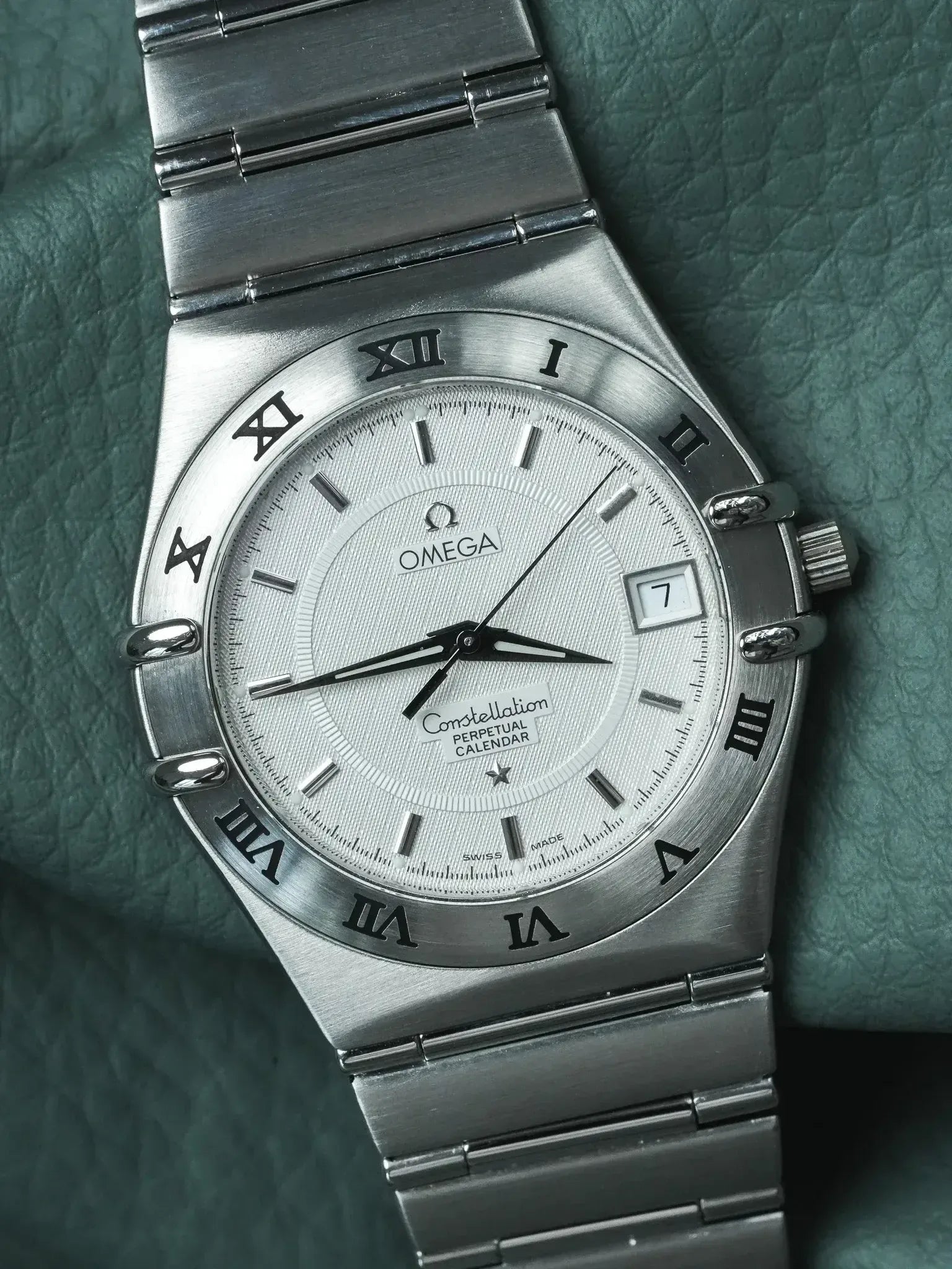 Vintage Omega Watch Constellation Perpetual Calendar Steel — White