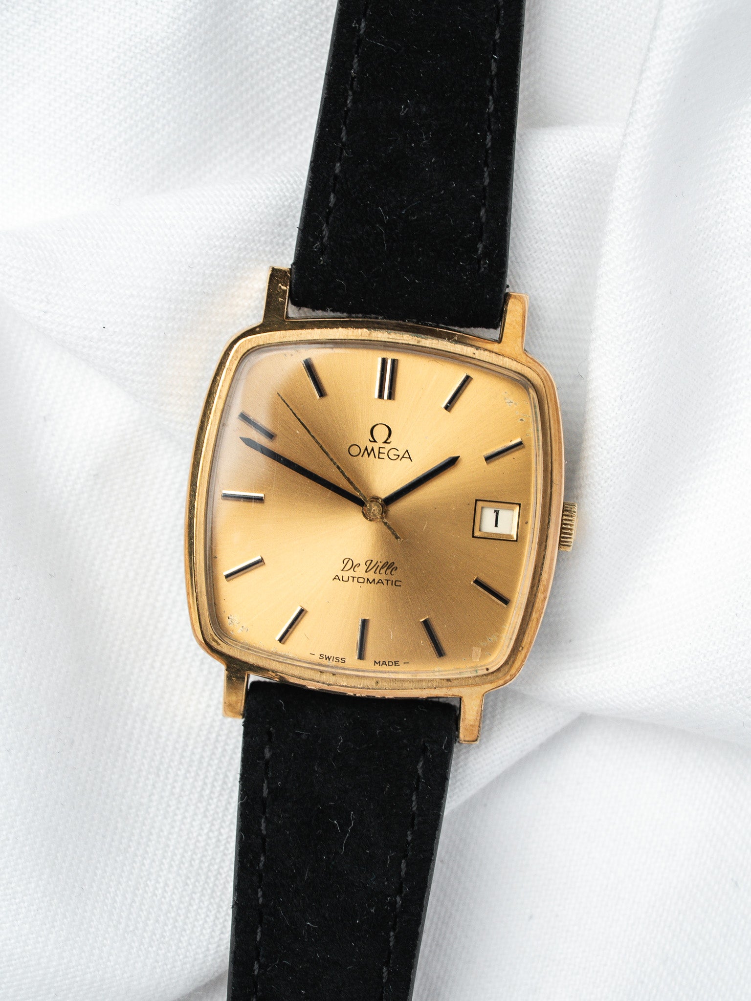 Vintage Omega Watch De Ville Automatic Gold-Plated 162.0060 — Gold Dial (1978) 
