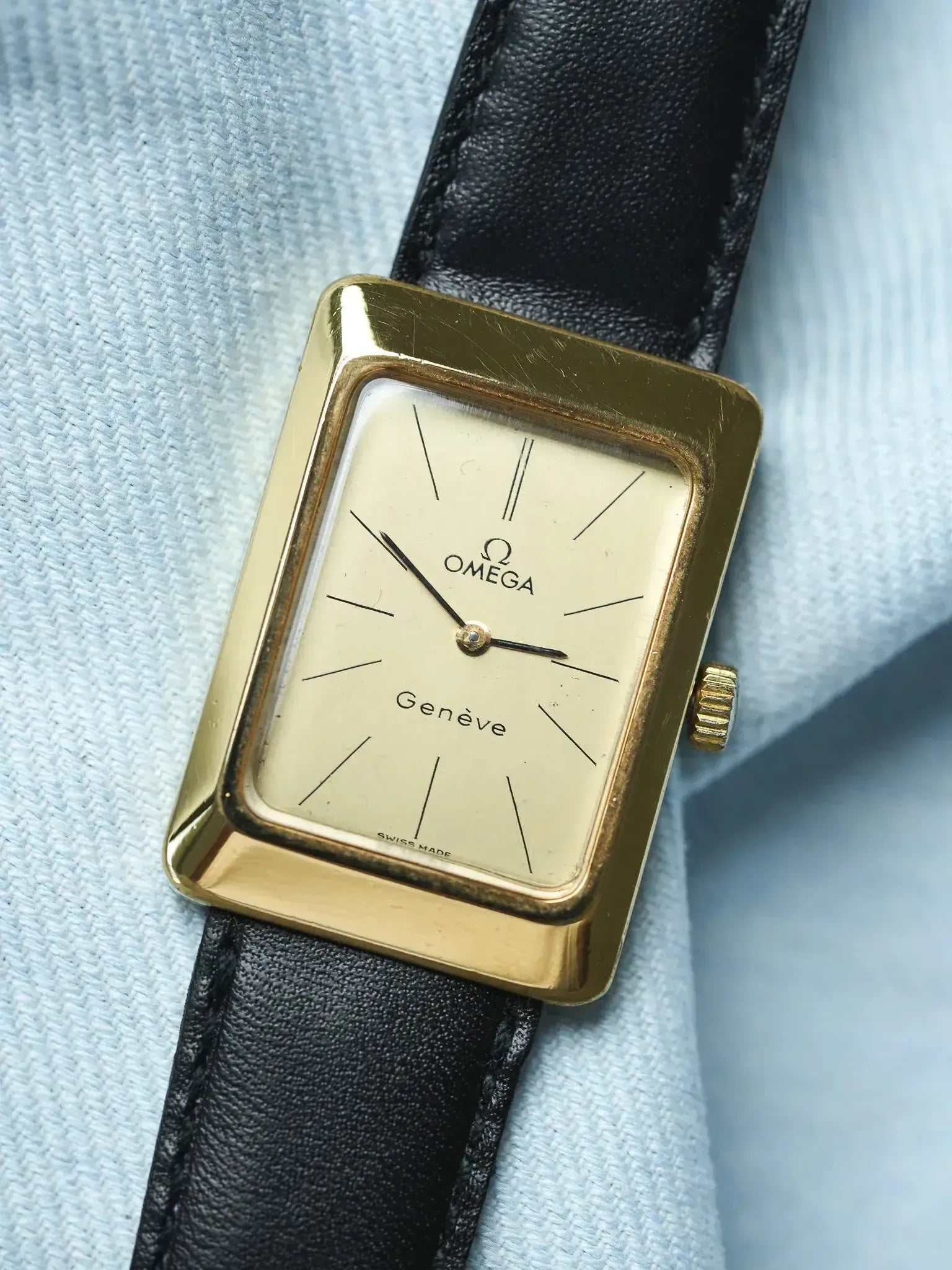 Montre Omega Genève Vintage (1974) – réf.511.0476 Rectangulaire & Mécanique - Atelier Victor