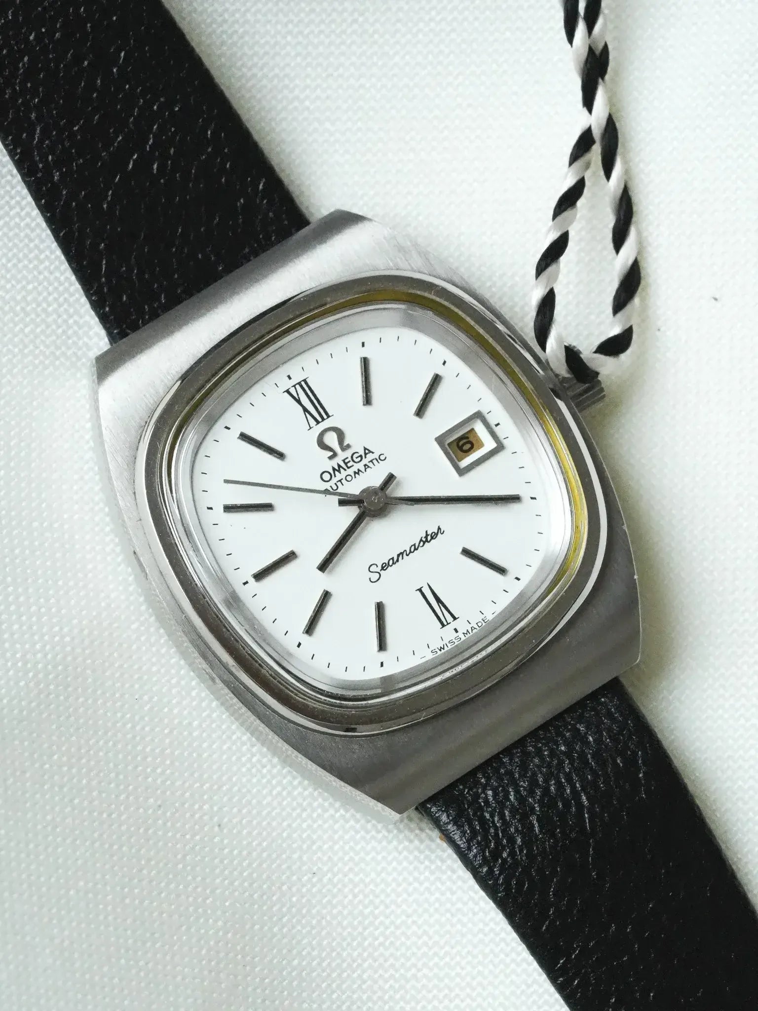 Montre Omega Seamaster Vintage - réf.566.0085 Mini TV blanc automatique - neuve de stock - 1970 - Atelier Victor