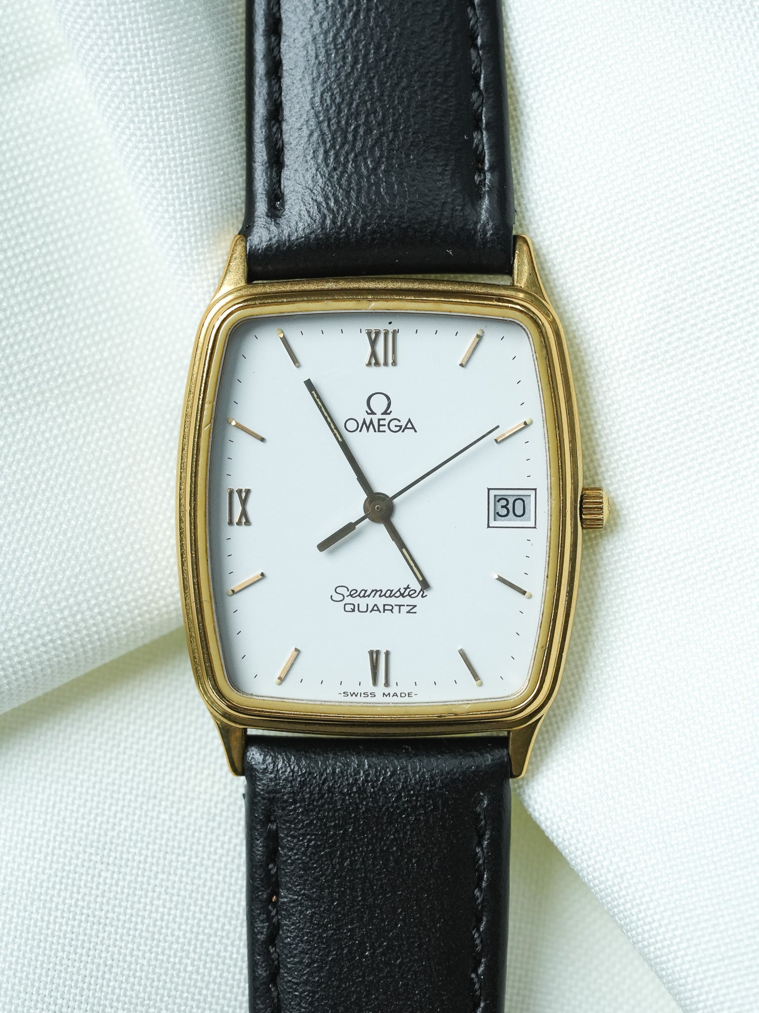 omega アンティーク Vintage Omega Watch - Tonneau White Gold-Plated (1982) - Atelier