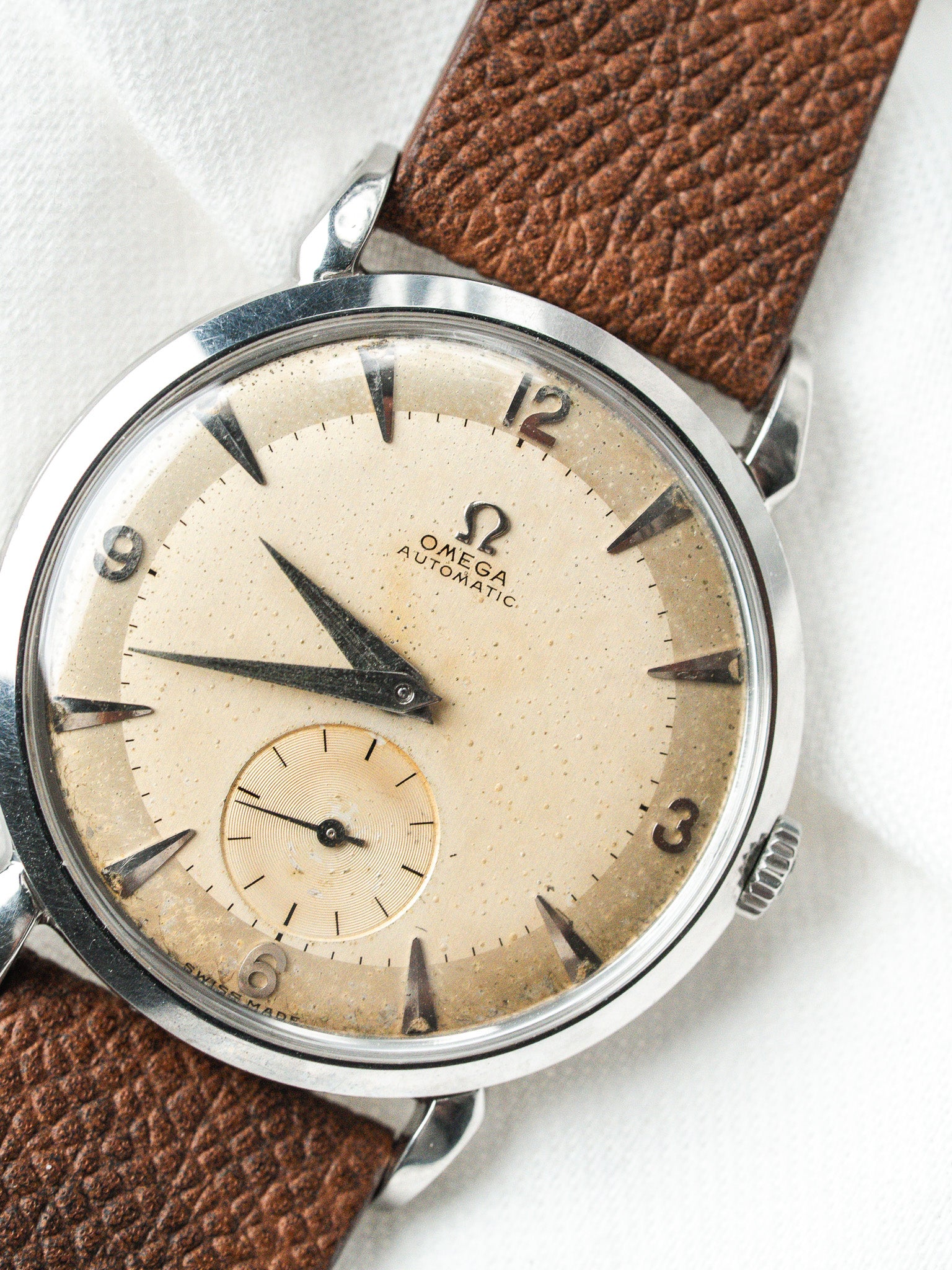 Omega Vintage 2658-3 Watch — Automático Bumper (1952) 