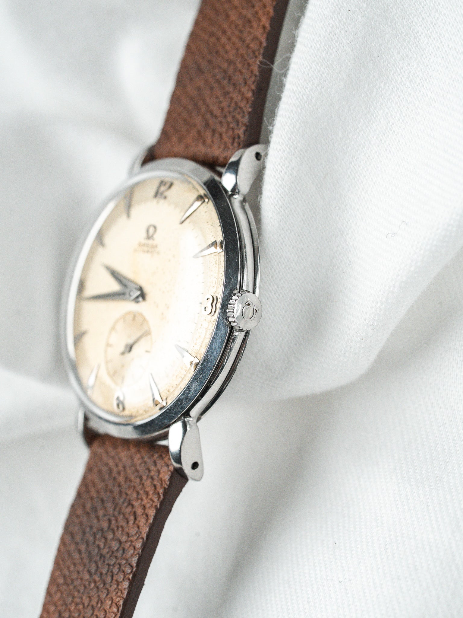 Omega Vintage 2658-3 Watch — Automático Bumper (1952) 