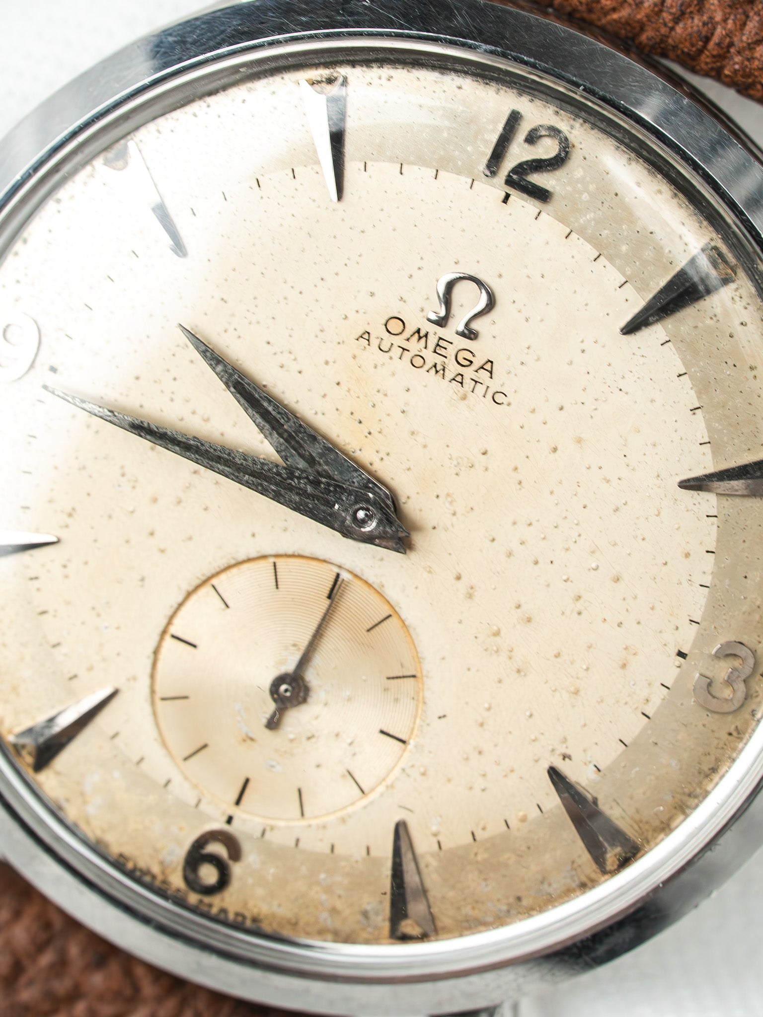 Omega Vintage 2658-3 Watch — Automático Bumper (1952) 