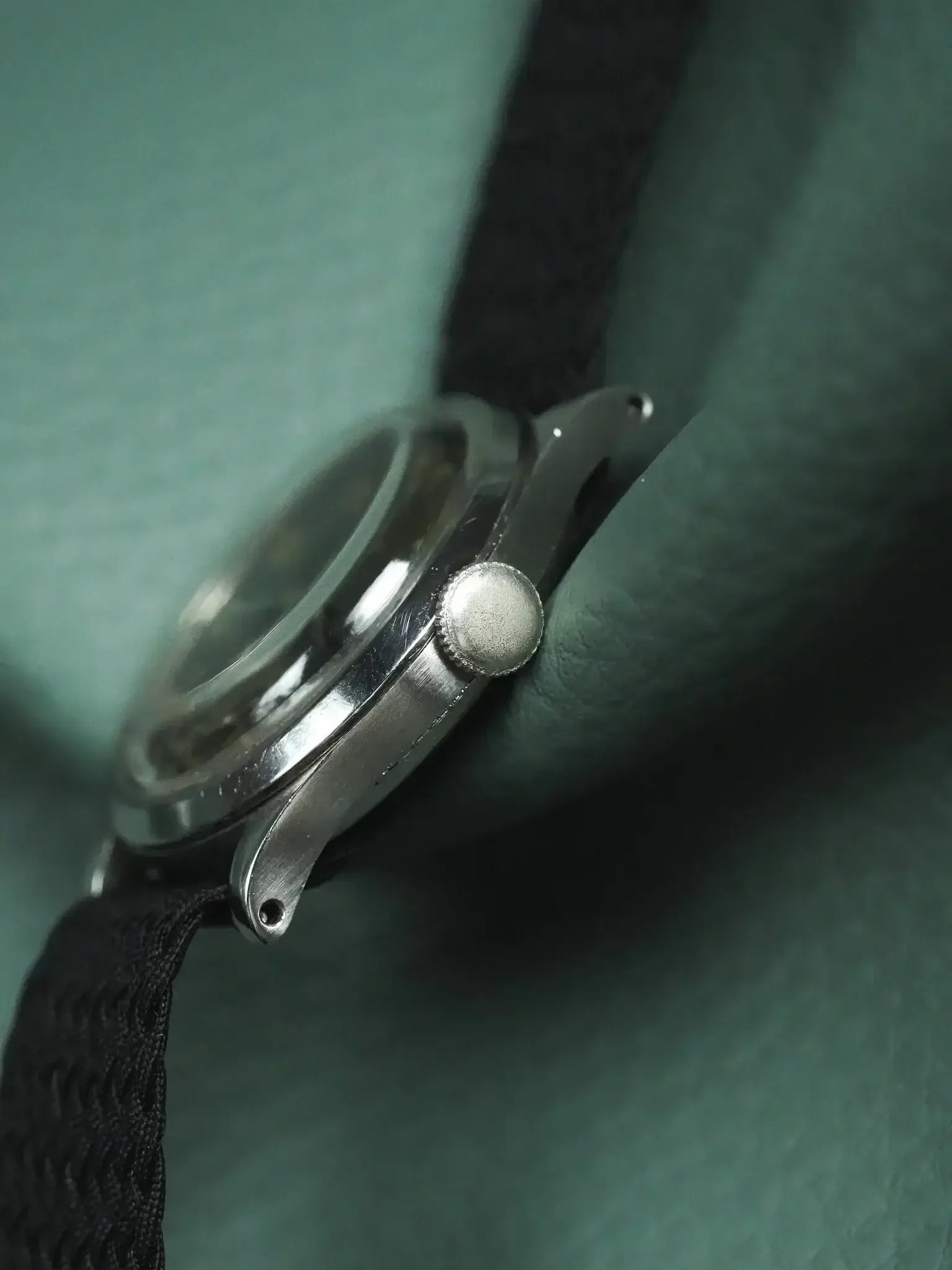 Montre Omega Vintage - 30mm Acier Militaire Cadran Gilt (1935) - Atelier Victor