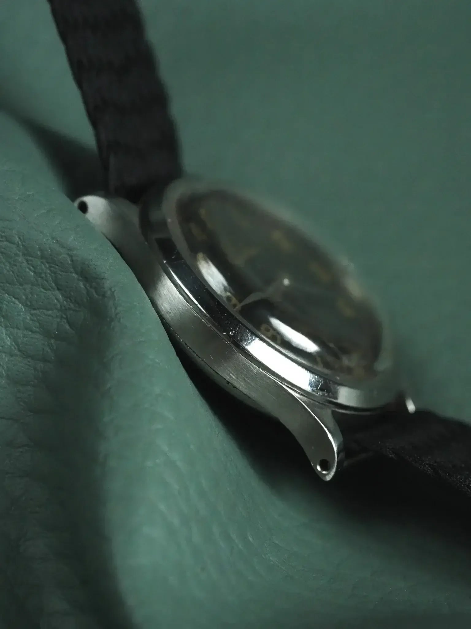 Montre Omega Vintage - 30mm Acier Militaire Cadran Gilt (1935) - Atelier Victor