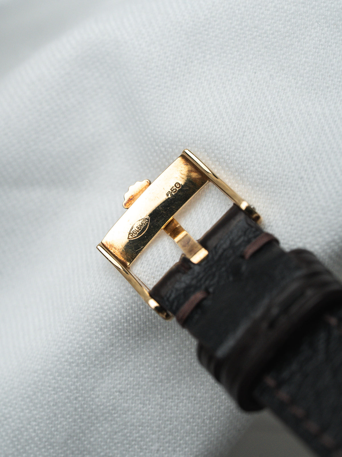 Perfil de la caja de 5,6 mm de grosor - Reloj Rolex Cellini 5112 Oro amarillo 18k - Atelier Victor