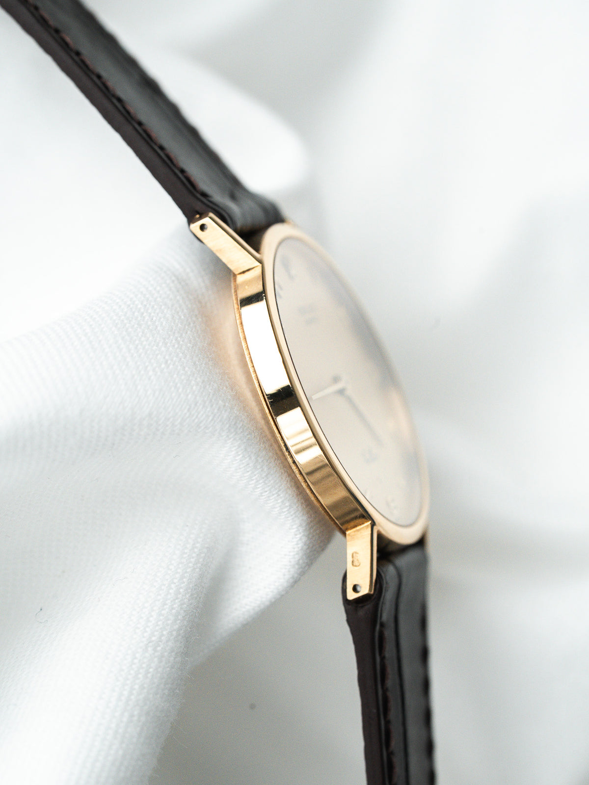 Asas y Distancia entre asas de la caja - Reloj Rolex Cellini 5112 Oro amarillo 18k - Atelier Victor