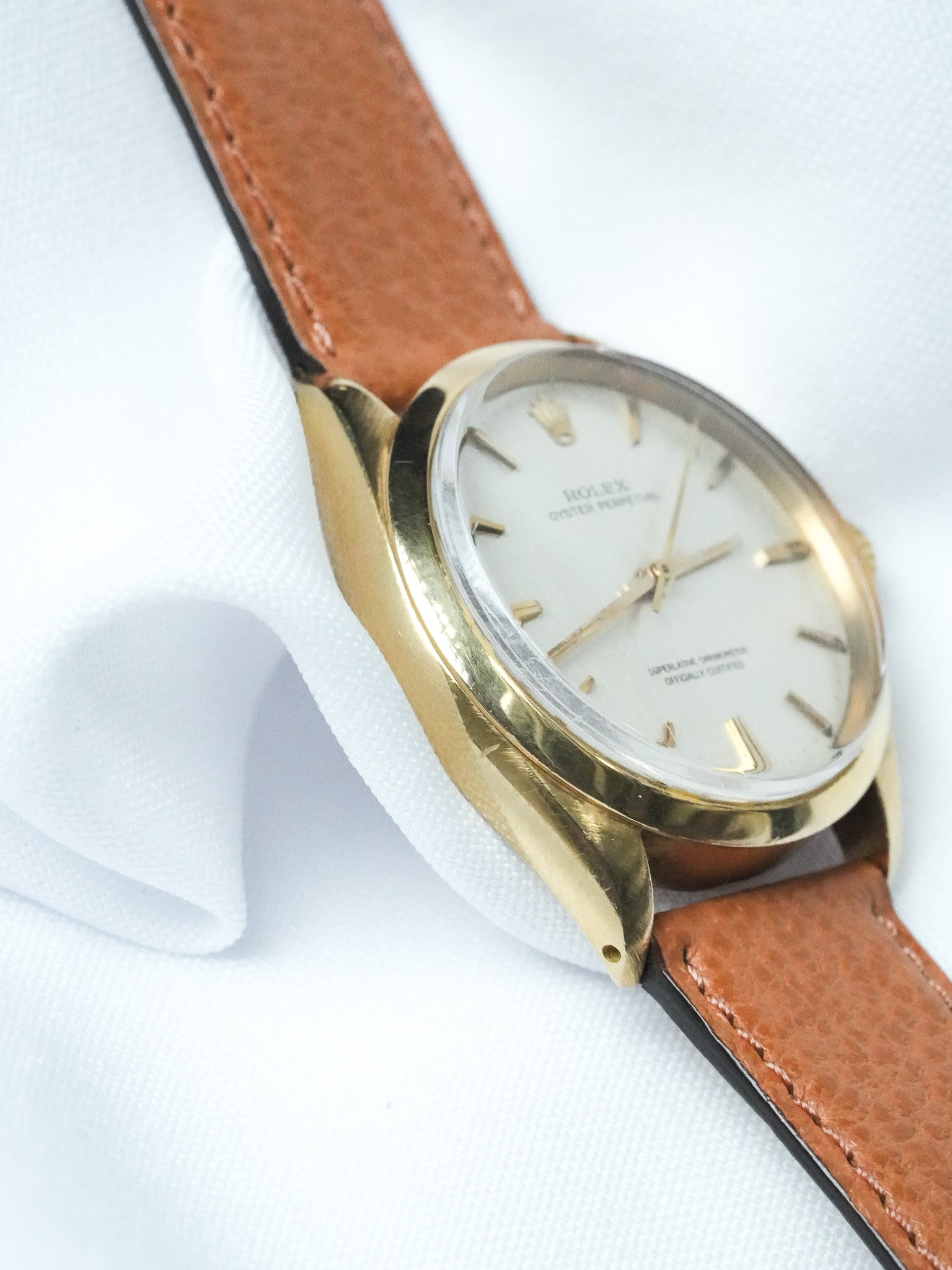 Montre Rolex Oyster 1002 Vintage - 34mm or jaune 18k (1966) - Atelier Victor