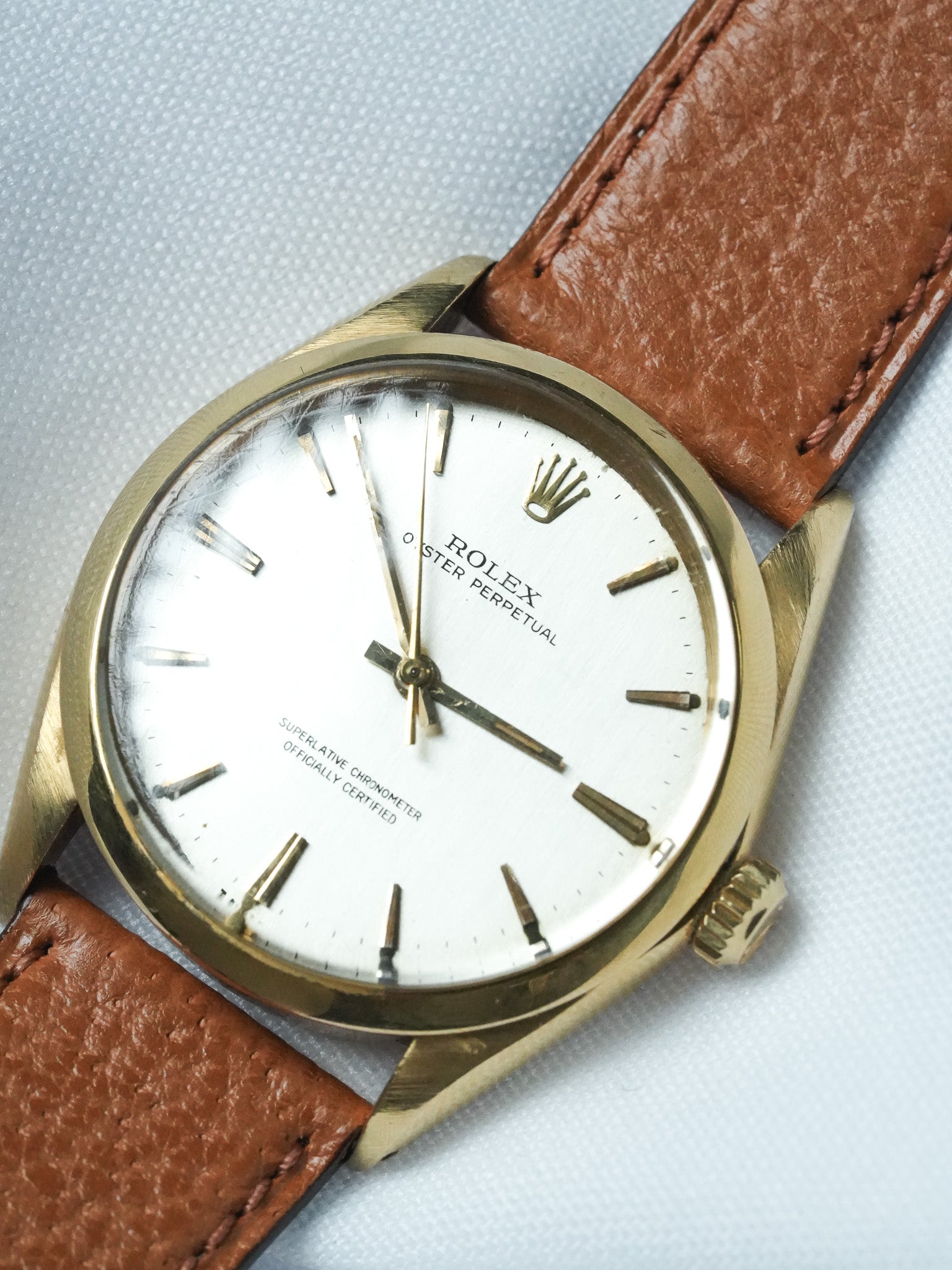 Montre Rolex Oyster 1002 Vintage - 34mm or jaune 18k (1966) - Atelier Victor