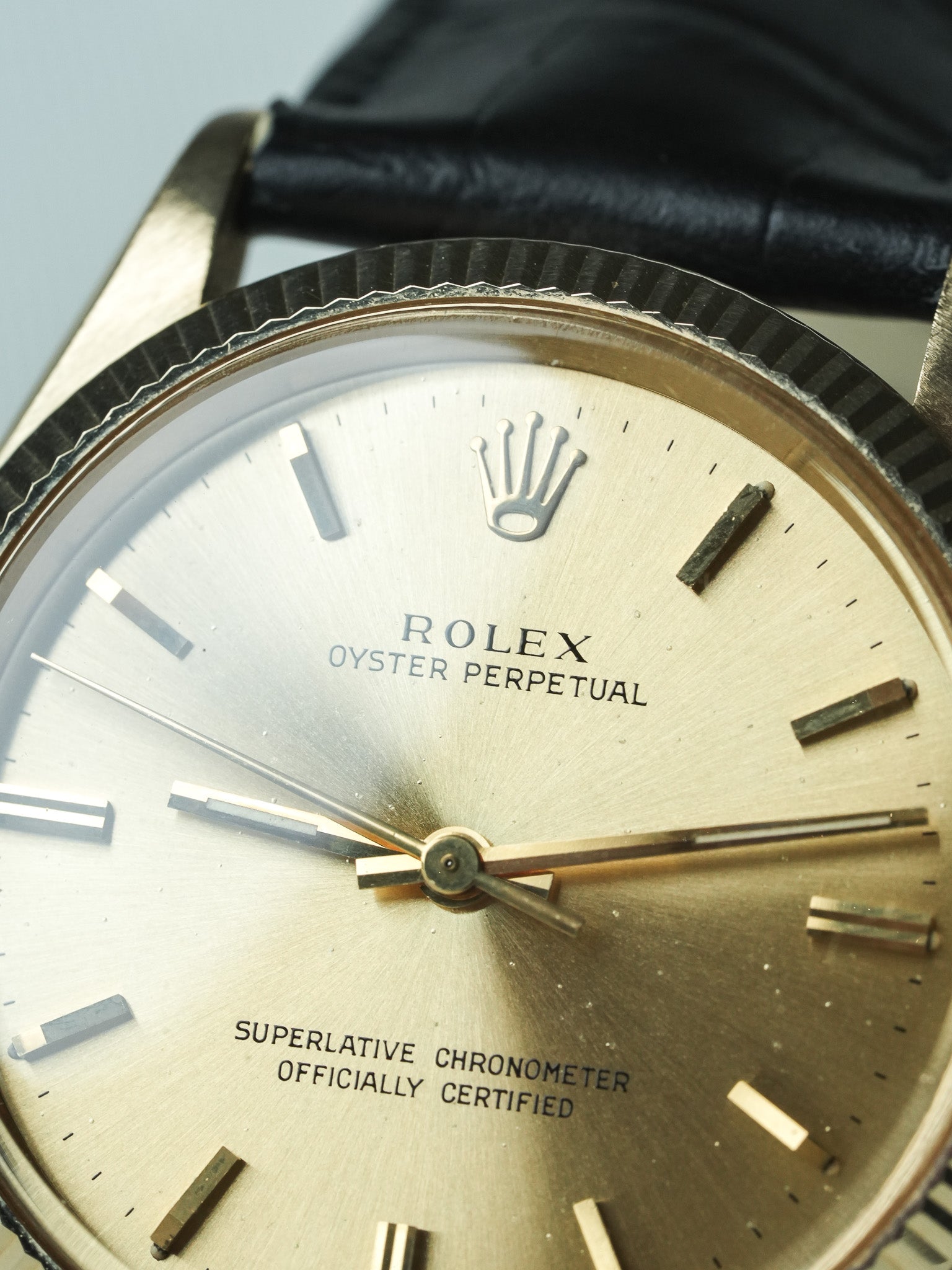 Montre Rolex Oyster 1005 Vintage - 34mm or jaune (1963) - Atelier Victor