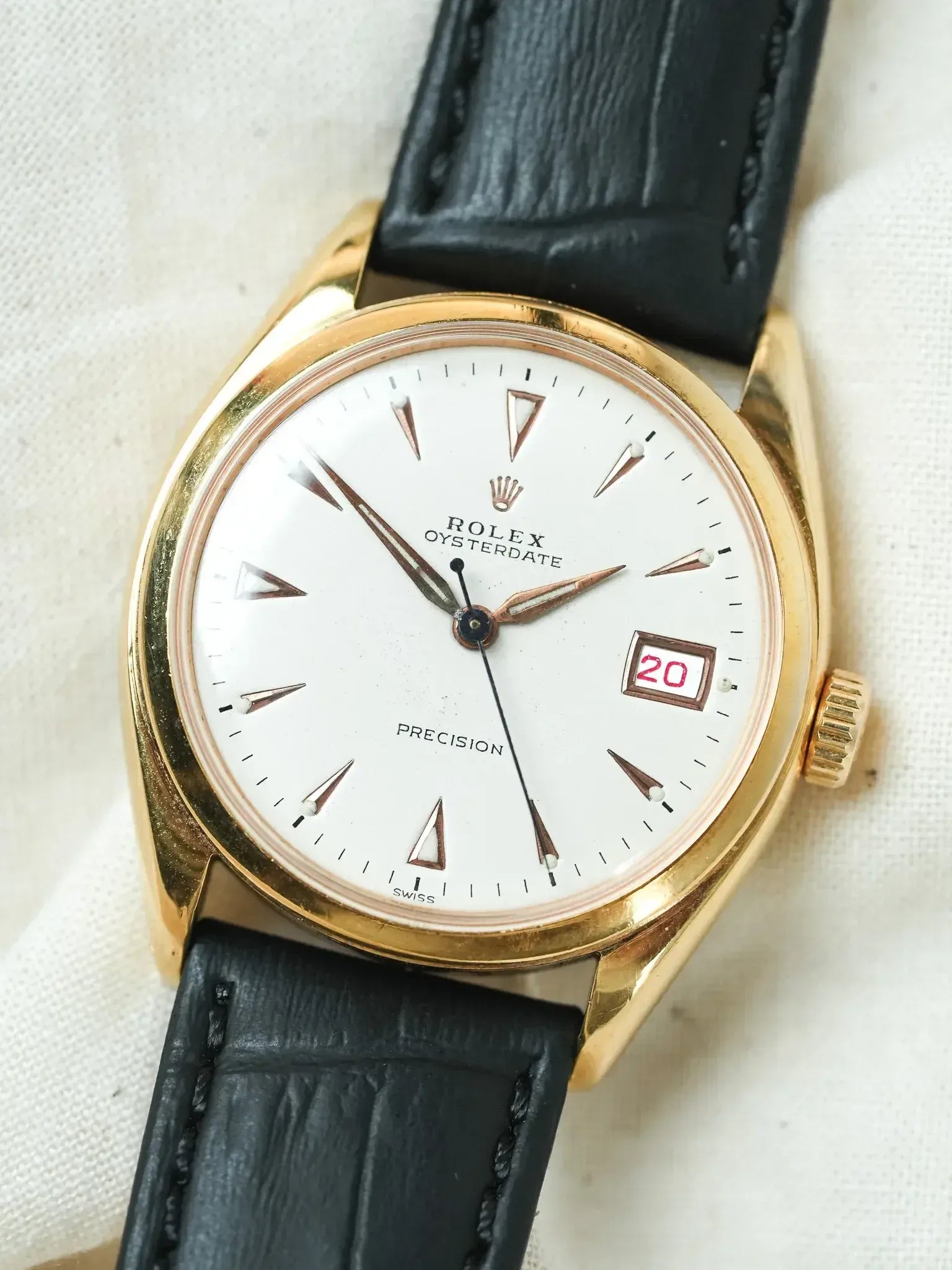 Montre Rolex Oysterdate Precision 6094 Vintage - 34mm Plaqué Or Crème (1952) - Atelier Victor
