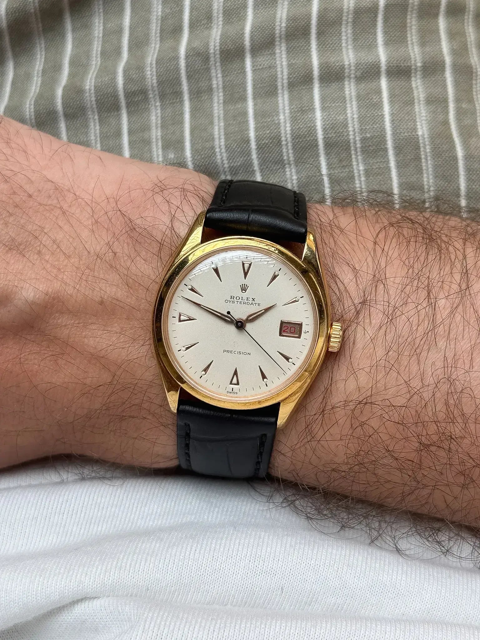 Montre Rolex Oysterdate Precision 6094 Vintage - 34mm Plaqué Or Crème (1952) - Atelier Victor