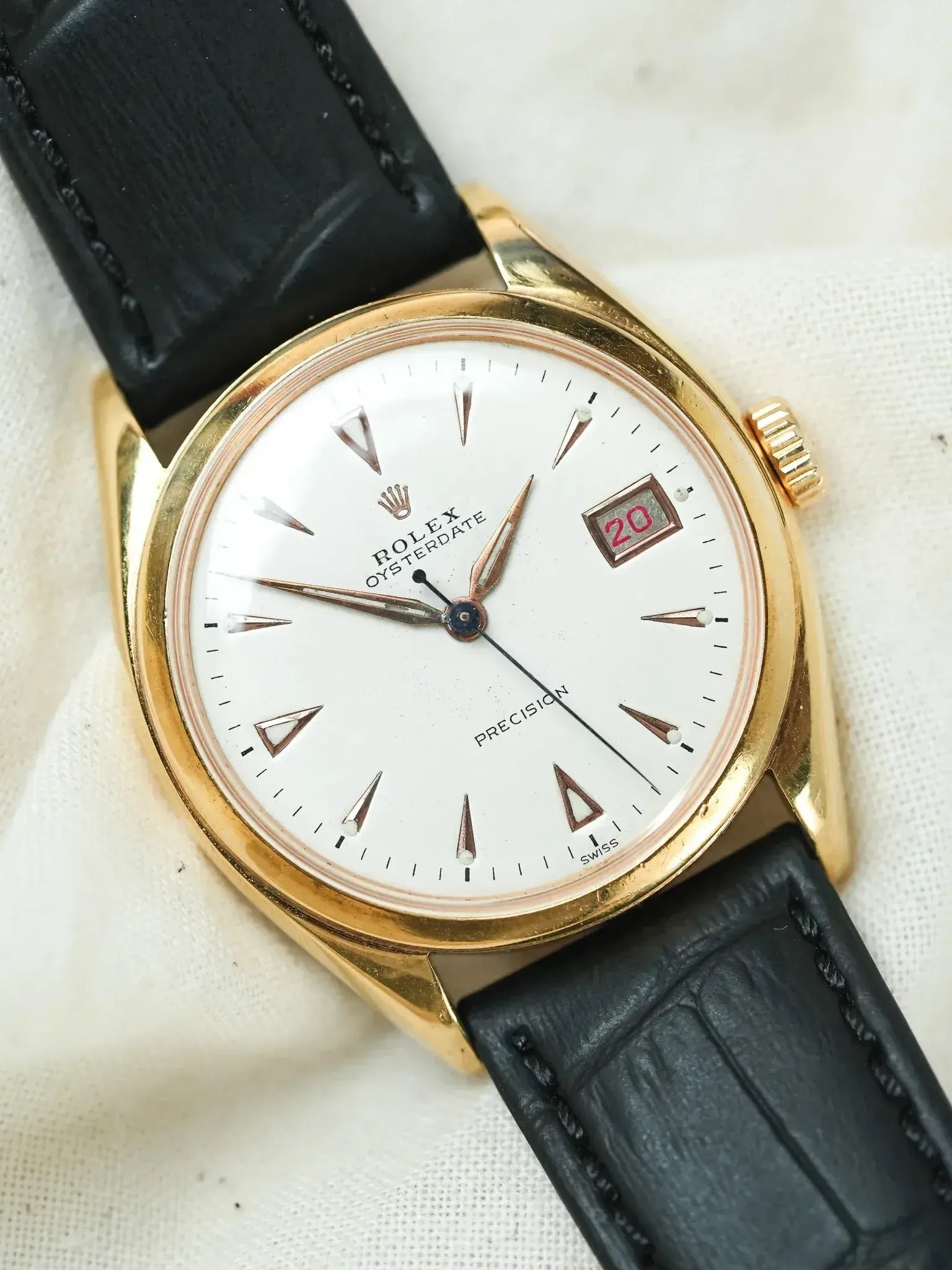 Montre Rolex Oysterdate Precision 6094 Vintage - 34mm Plaqué Or Crème (1952) - Atelier Victor