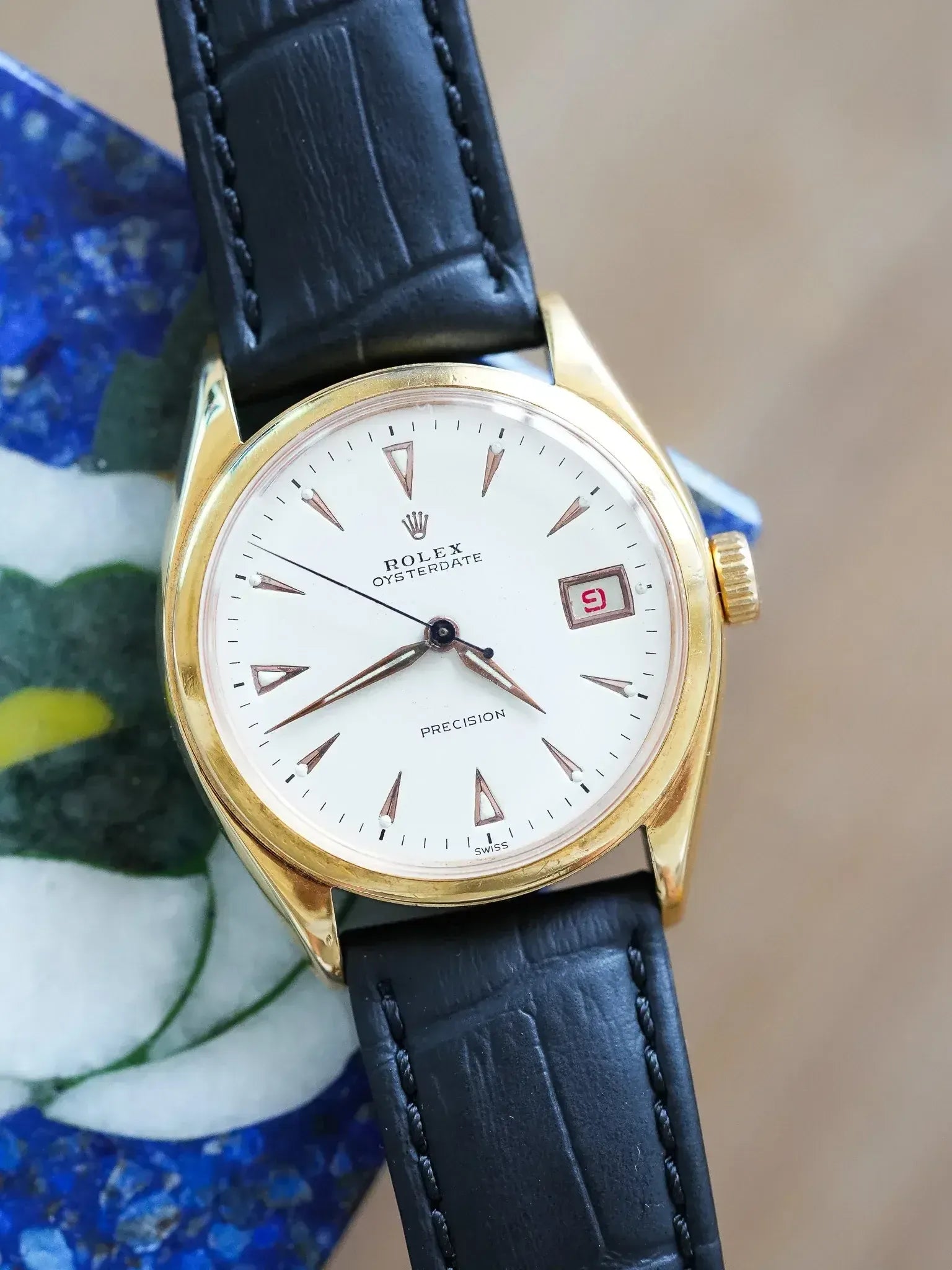 Montre Rolex Oysterdate Precision 6094 Vintage - 34mm Plaqué Or Crème (1952) - Atelier Victor